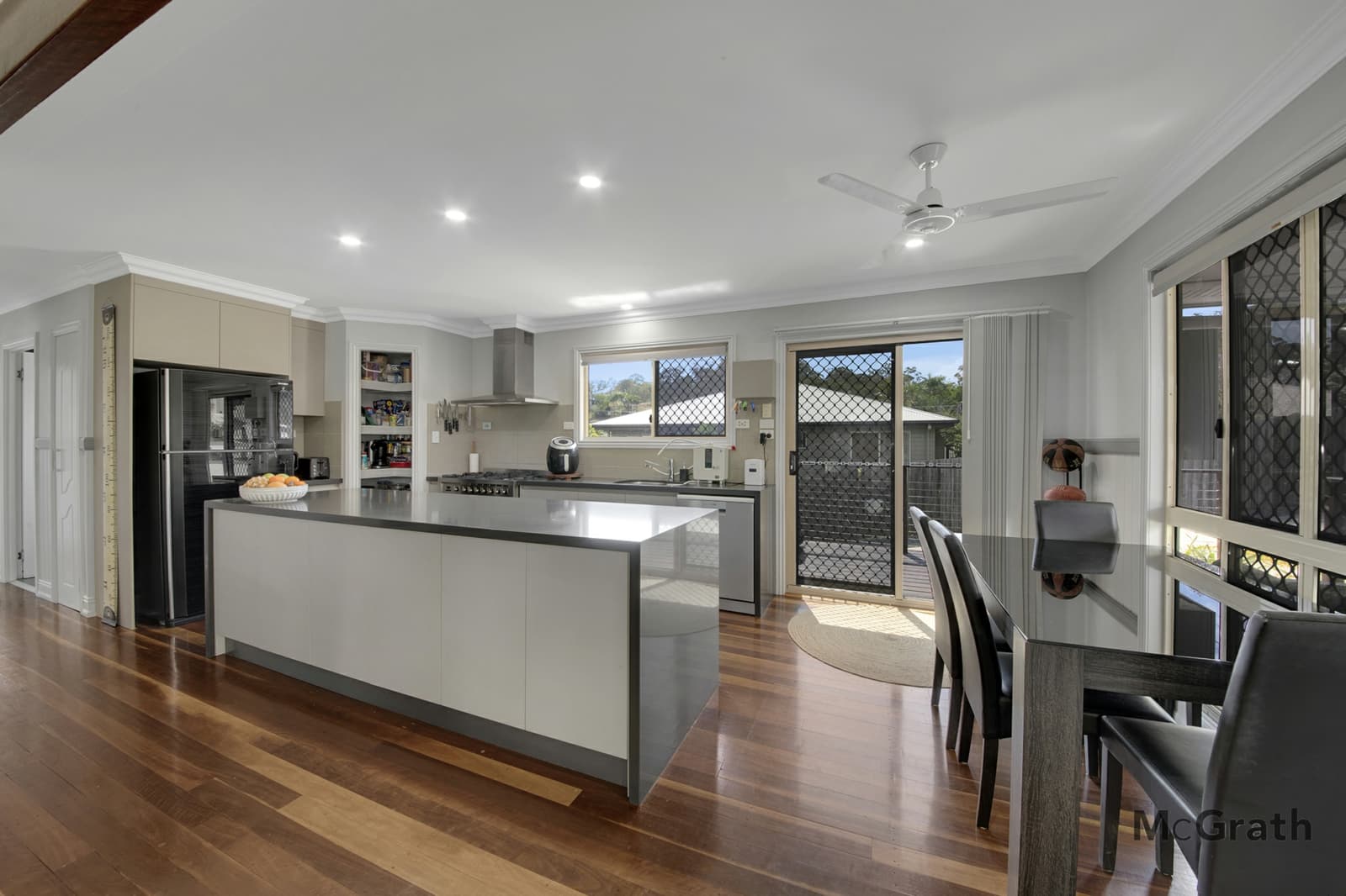 36 Busteed Street,West Gladstone, West Gladstone - Thumbnail 6