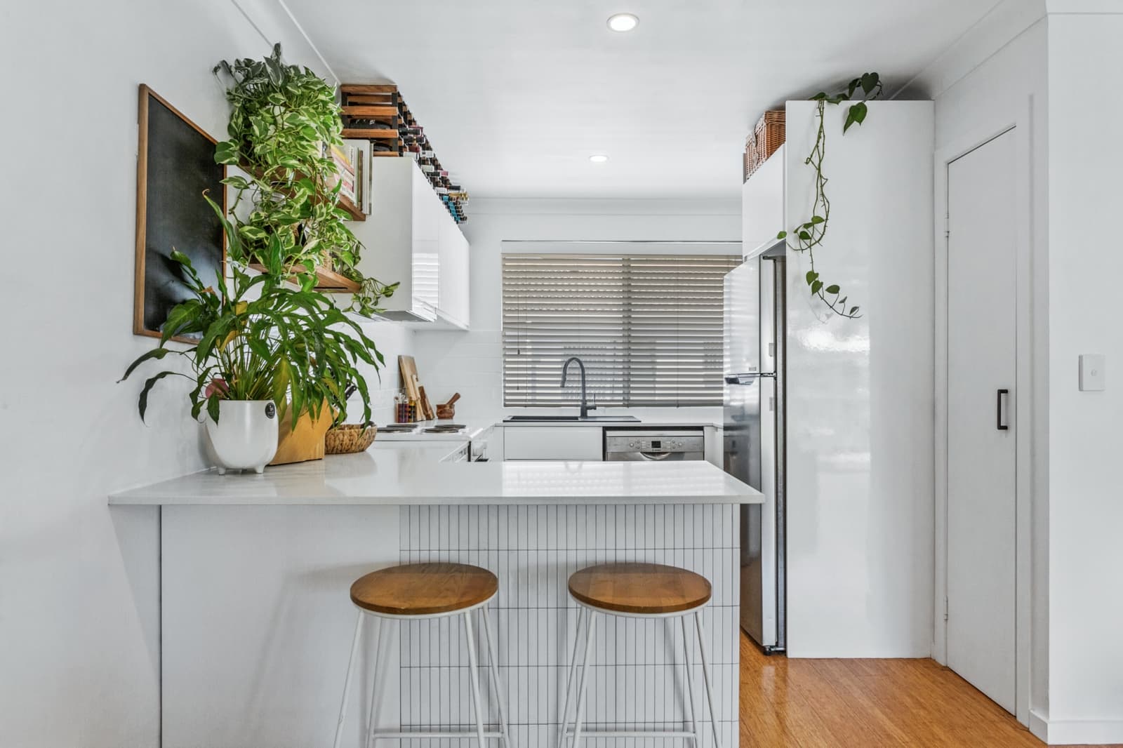 9/4 Phillip Street,Labrador, Labrador - Thumbnail 3