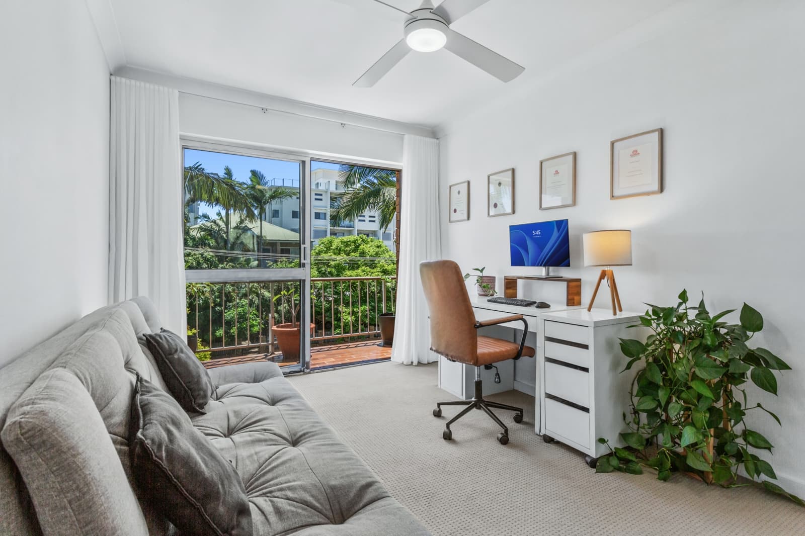 9/4 Phillip Street,Labrador, Labrador - Thumbnail 8