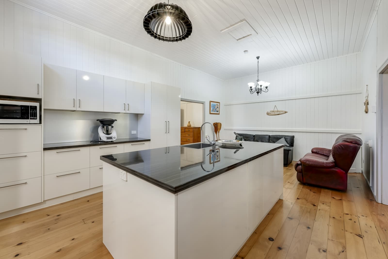 38 Pitt Street,Walkervale, Walkervale - Thumbnail 3