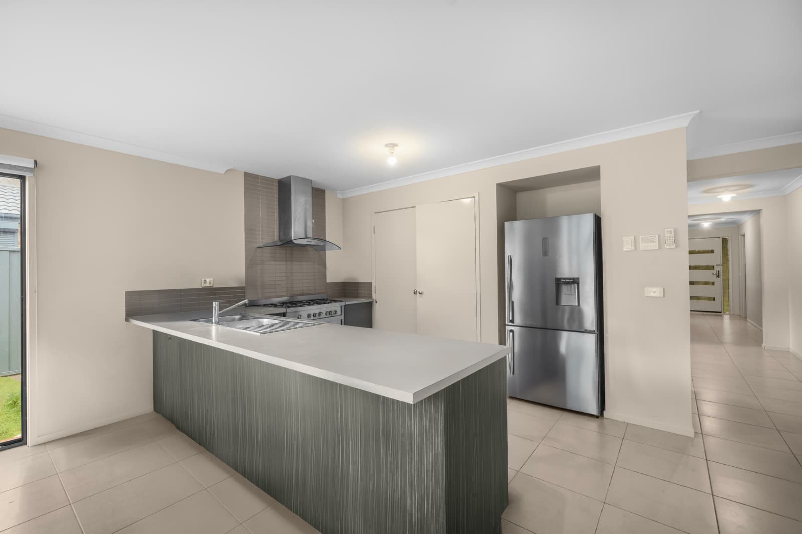 123 Kinglake Drive,Manor Lakes, Manor Lakes - Thumbnail 3