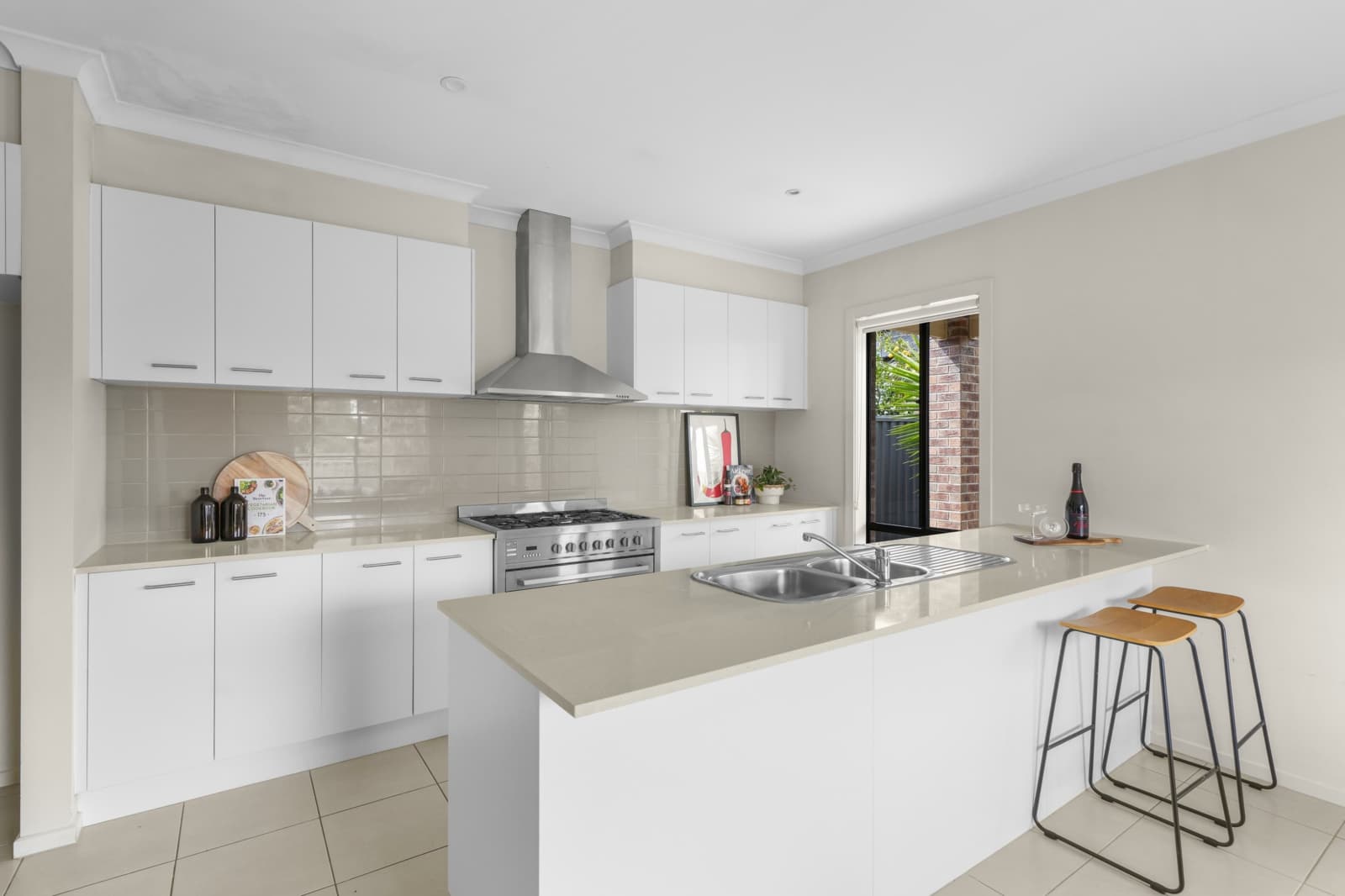 16 Cornubia Road,Manor Lakes, Manor Lakes - Thumbnail 5