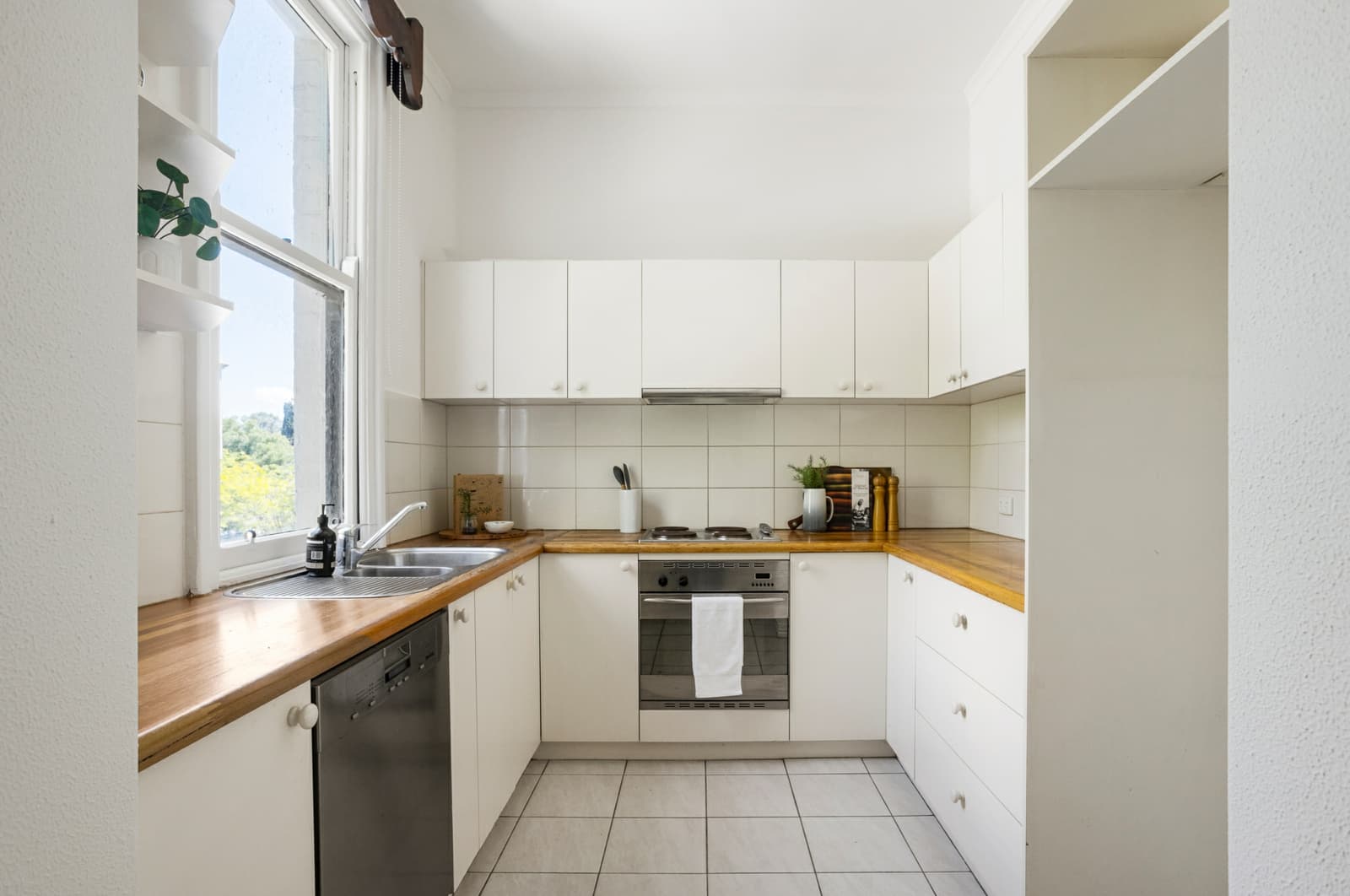 8/25 Queens Road,Melbourne, Melbourne - Thumbnail 5
