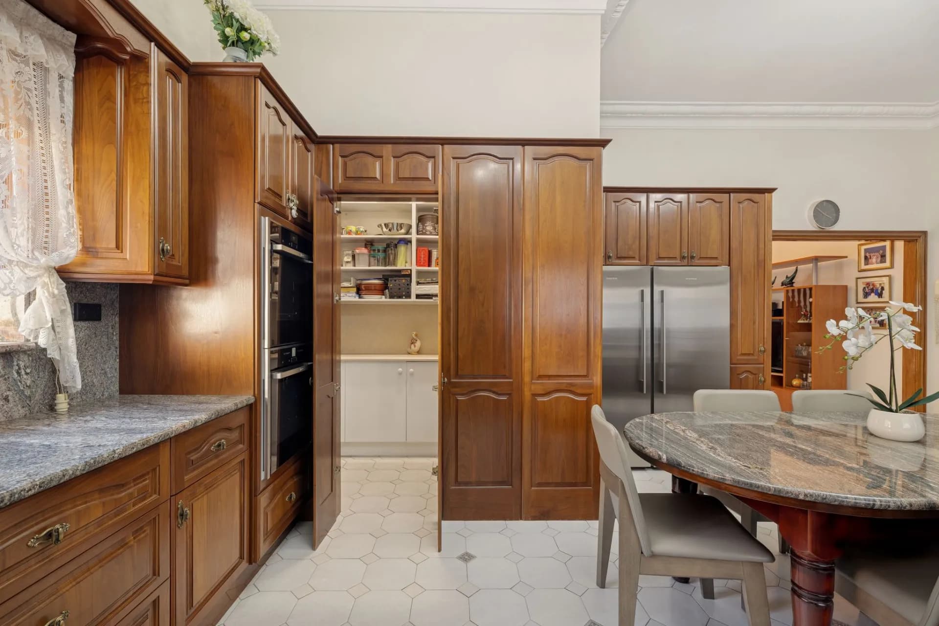 54 Nicholson Street, Burwood - Thumbnail 3