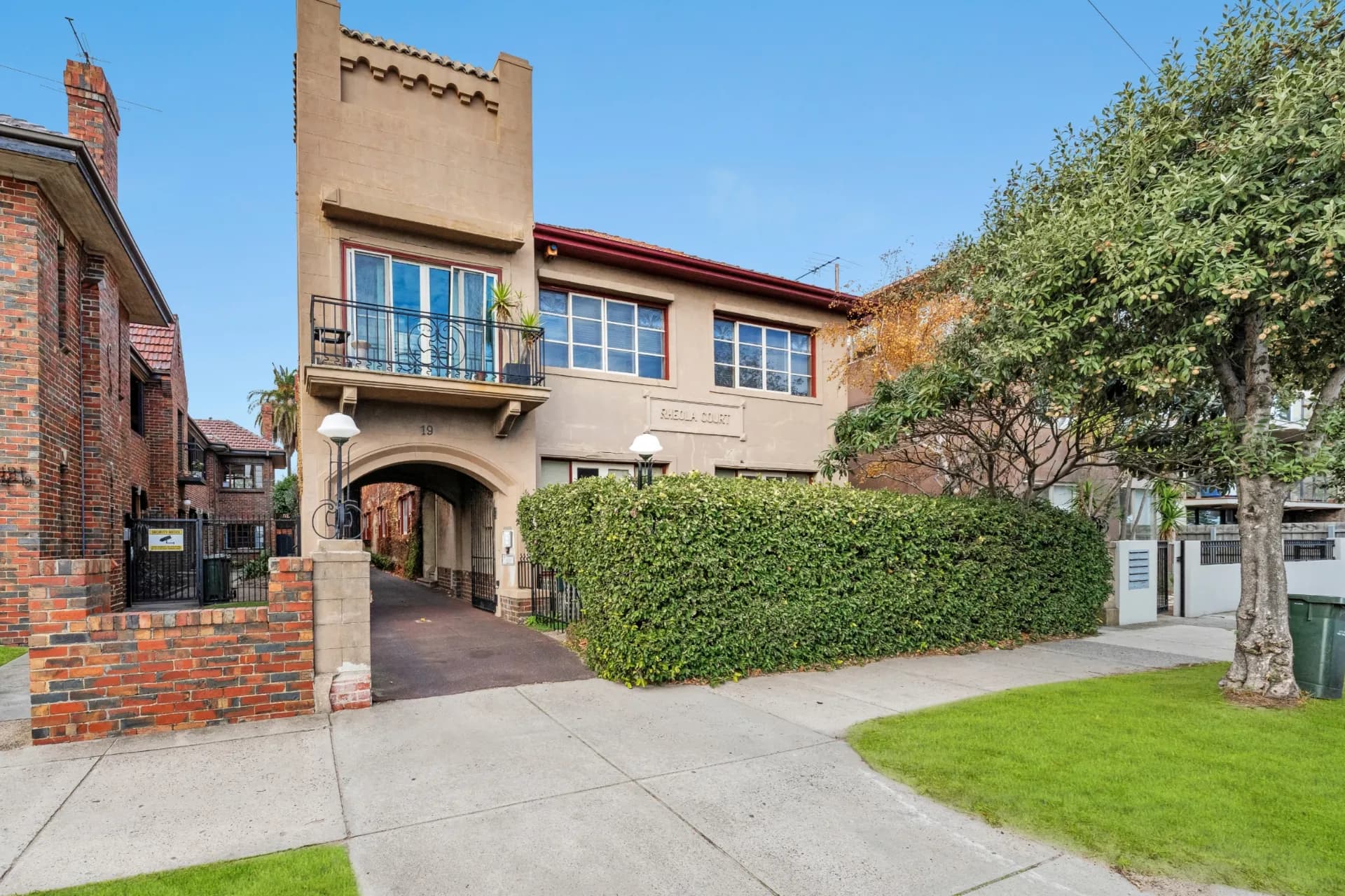 2A/19 Marine Parade, St Kilda, VIC, St Kilda - Image 1