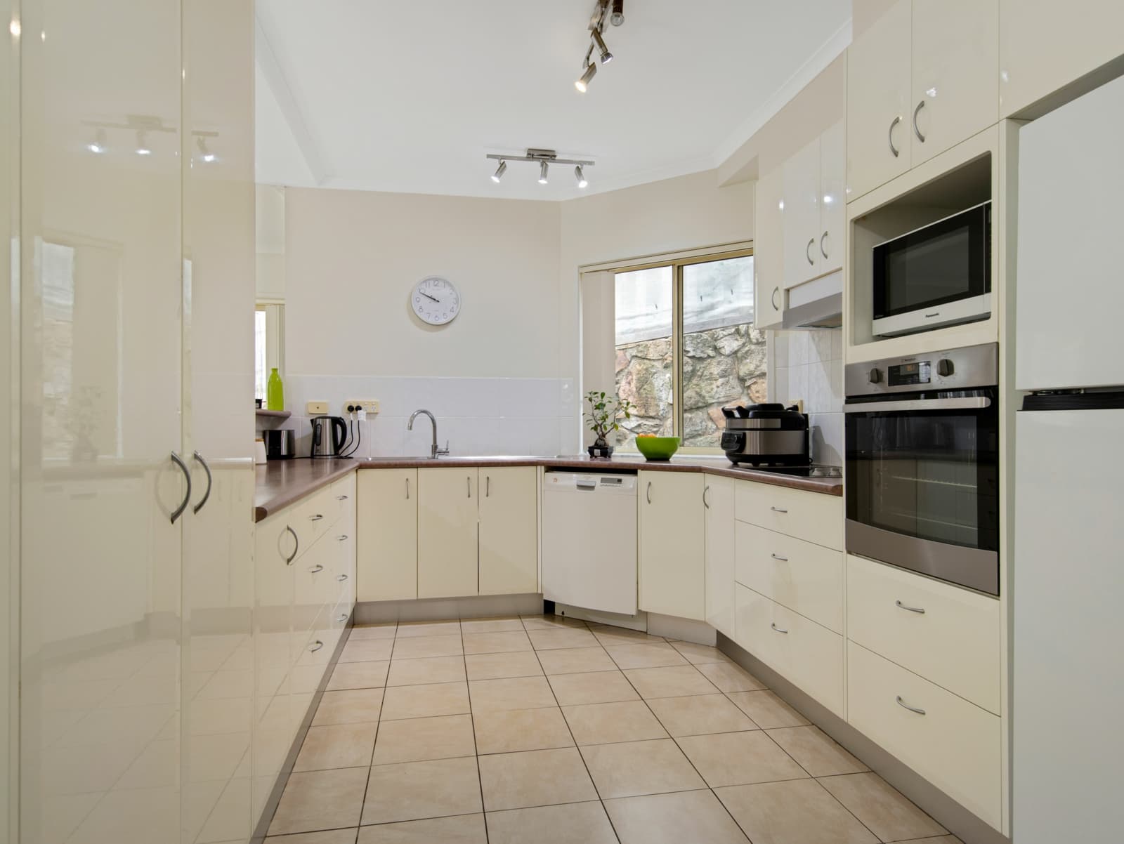2/11 Wallarah Street,Surfside, Surfside - Thumbnail 5