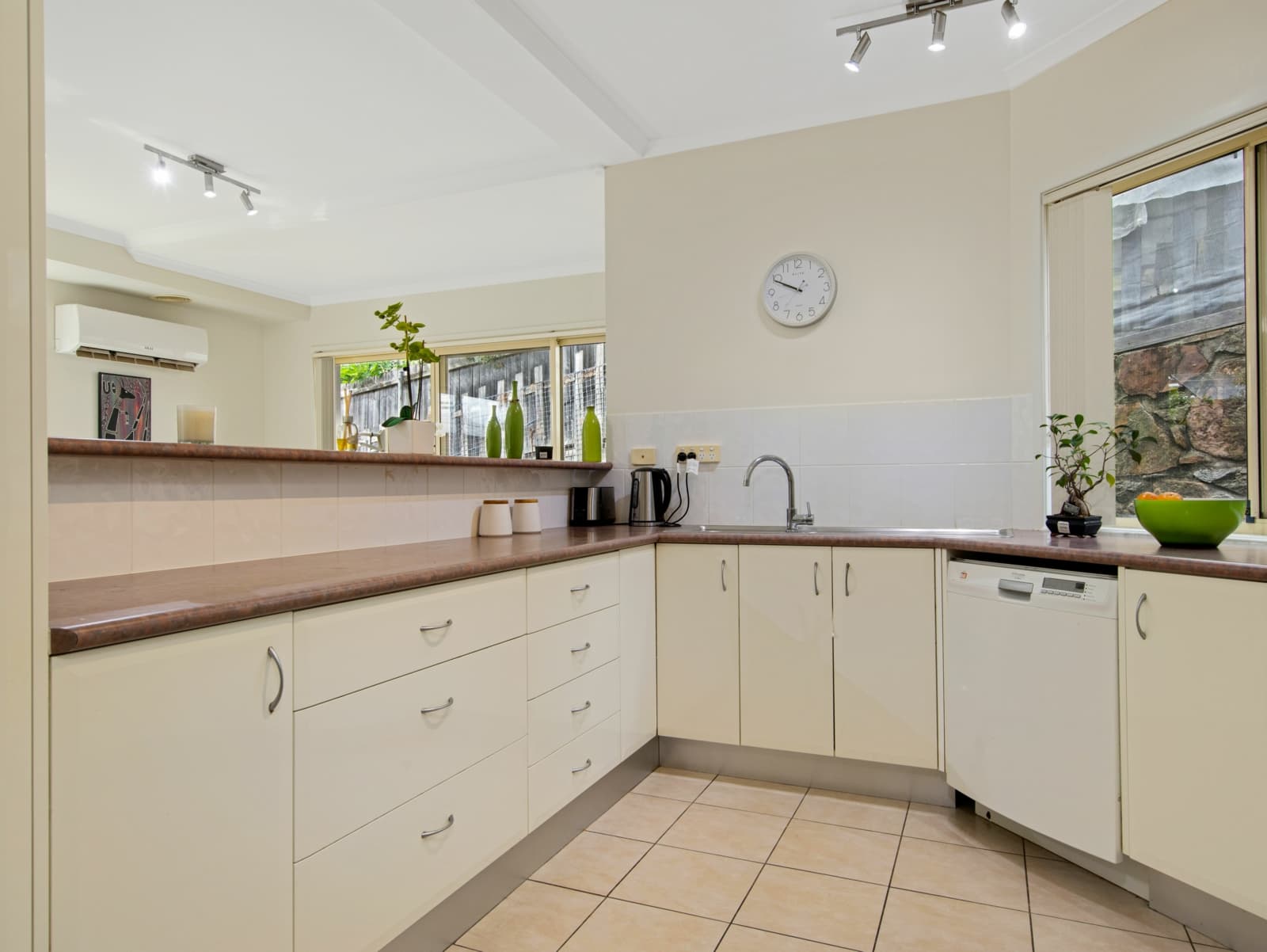 2/11 Wallarah Street,Surfside, Surfside - Thumbnail 7