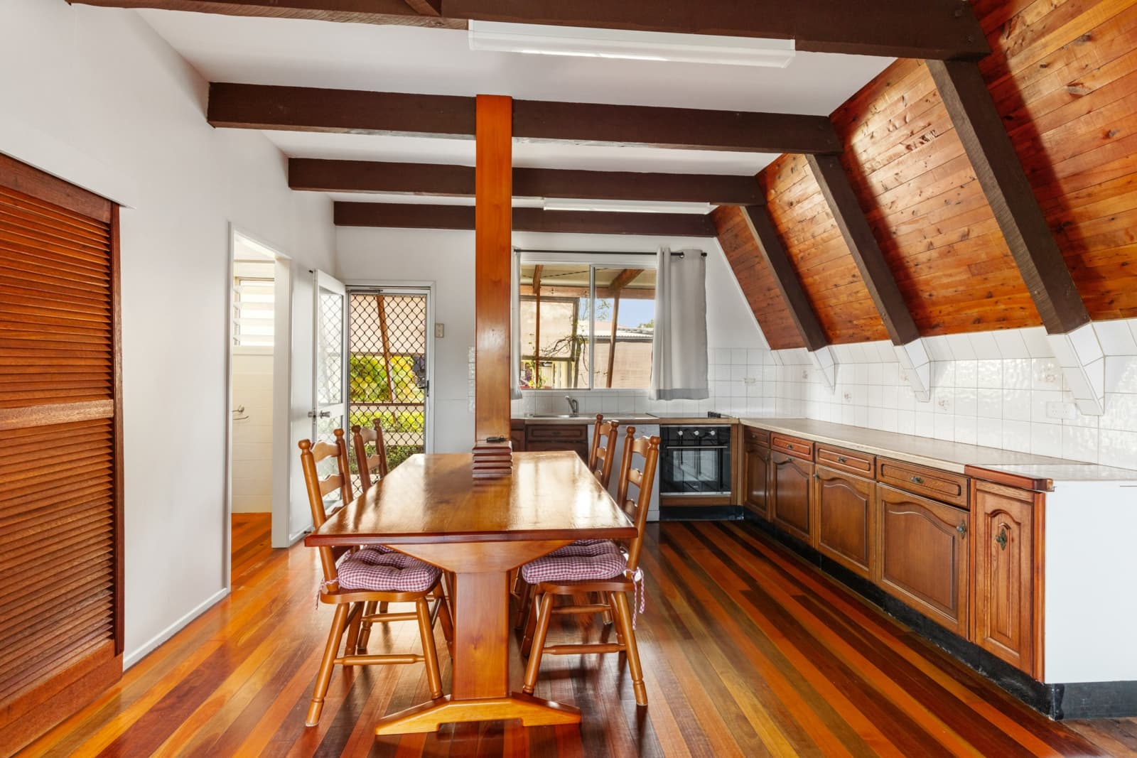 7 Dart Street,Tin Can Bay, Tin Can Bay - Thumbnail 2