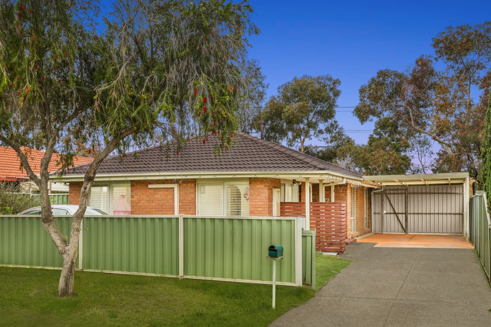 12 Trent Close,Werribee, Werribee - Thumbnail 2