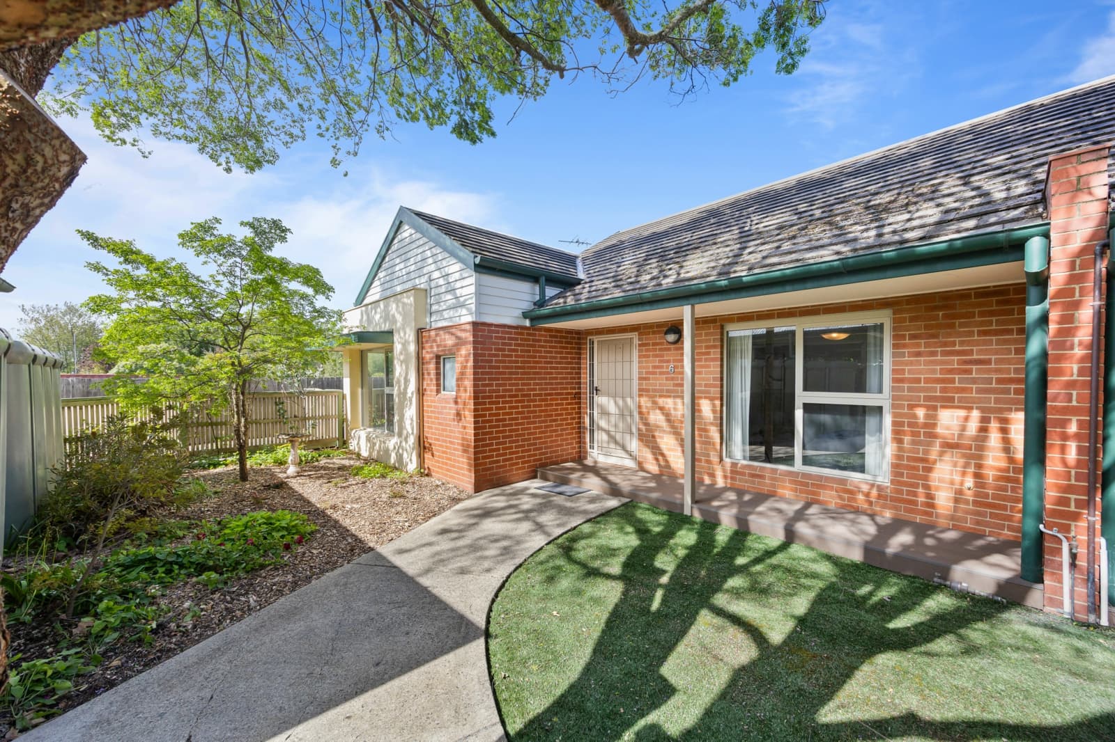 6/102 Drummond Street North,Ballarat Central, Ballarat Central - Image 1