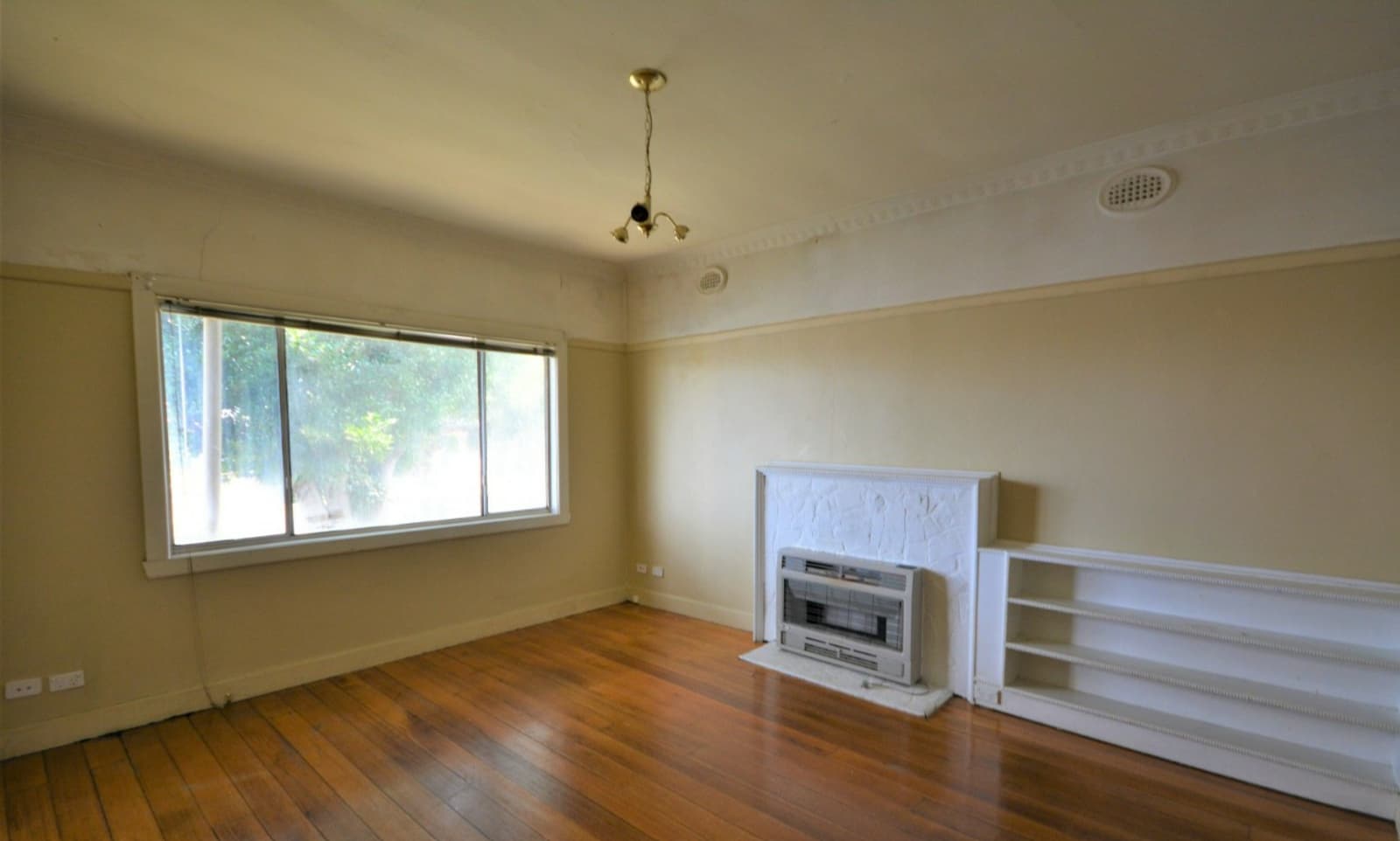 215 Dundas Street,Preston, Preston - Thumbnail 3