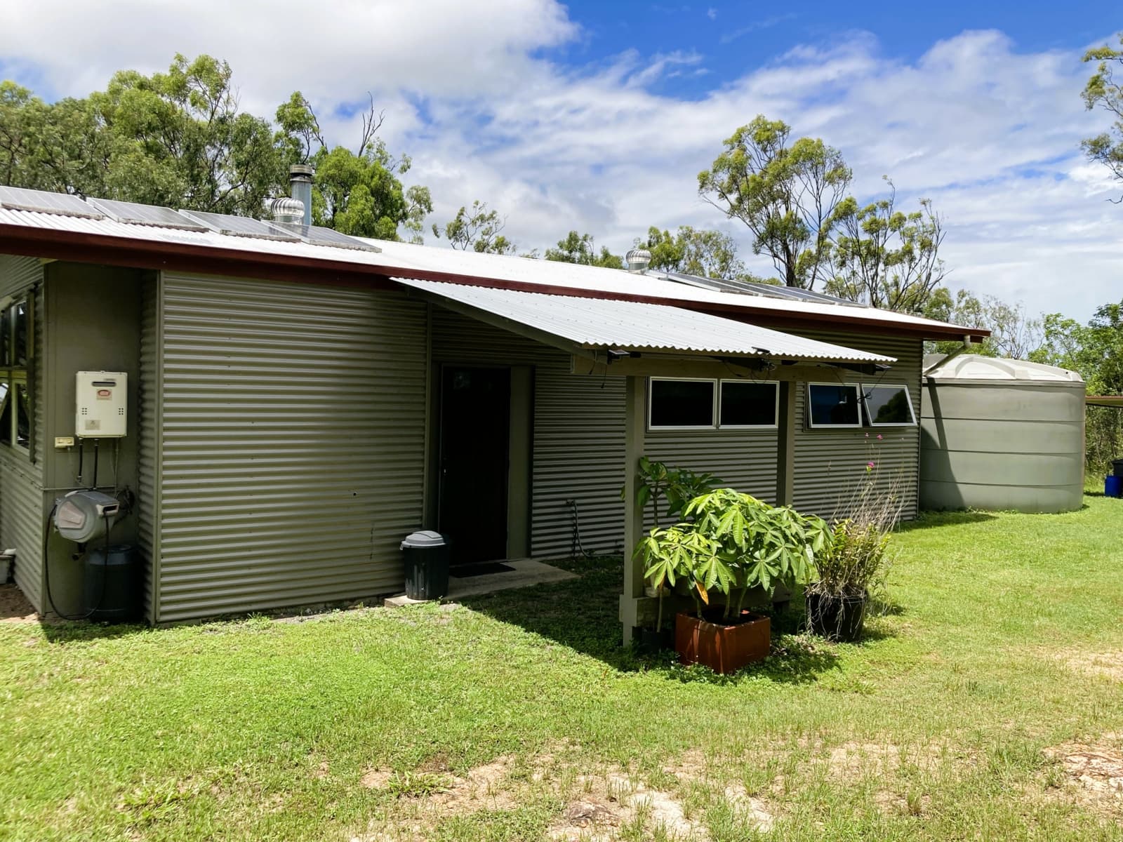 450 Creevey Drive,Captain Creek, Captain Creek - Thumbnail 2