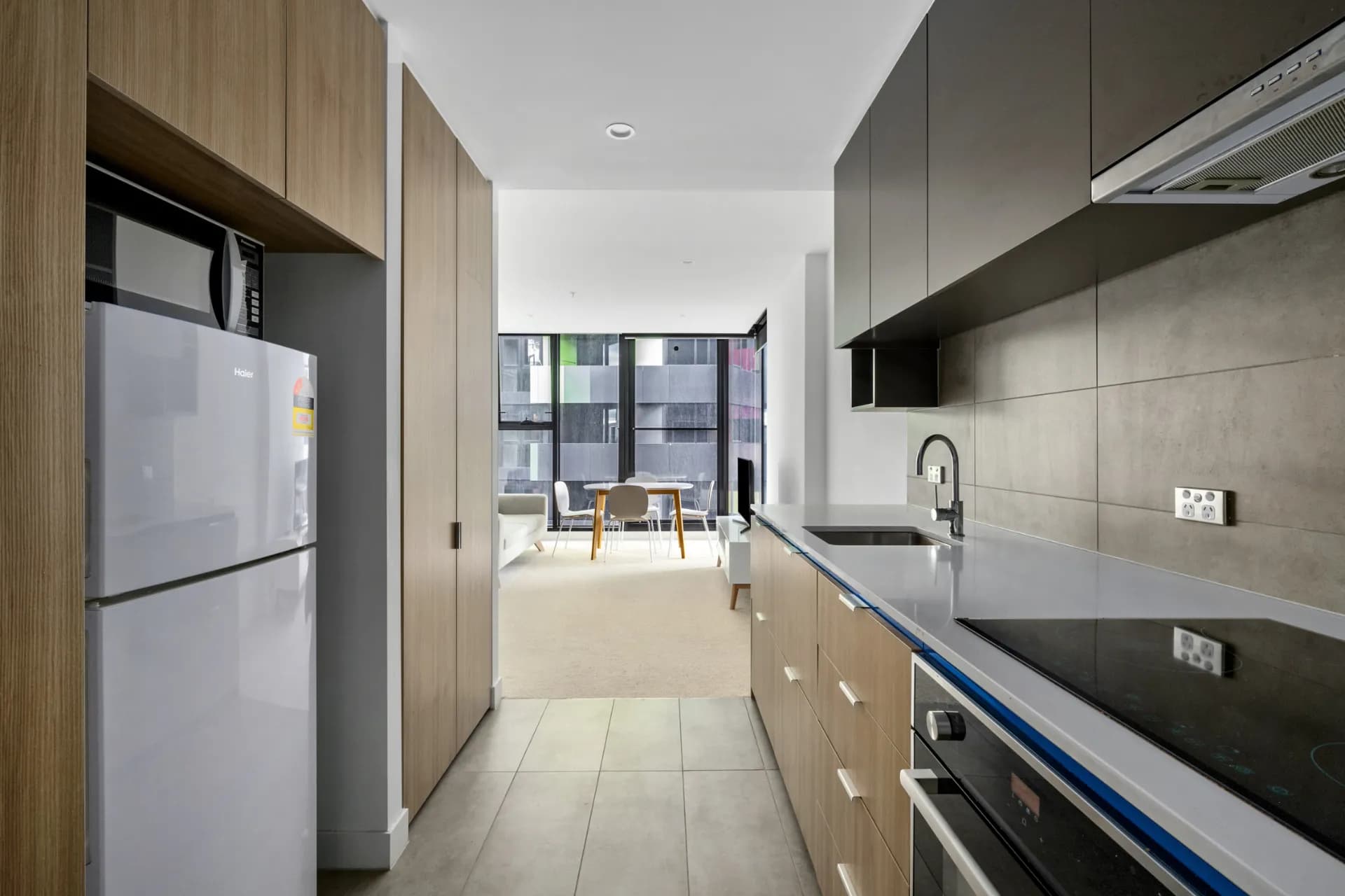 2004/28 Bouverie Street, Carlton., Carlton - Thumbnail 4