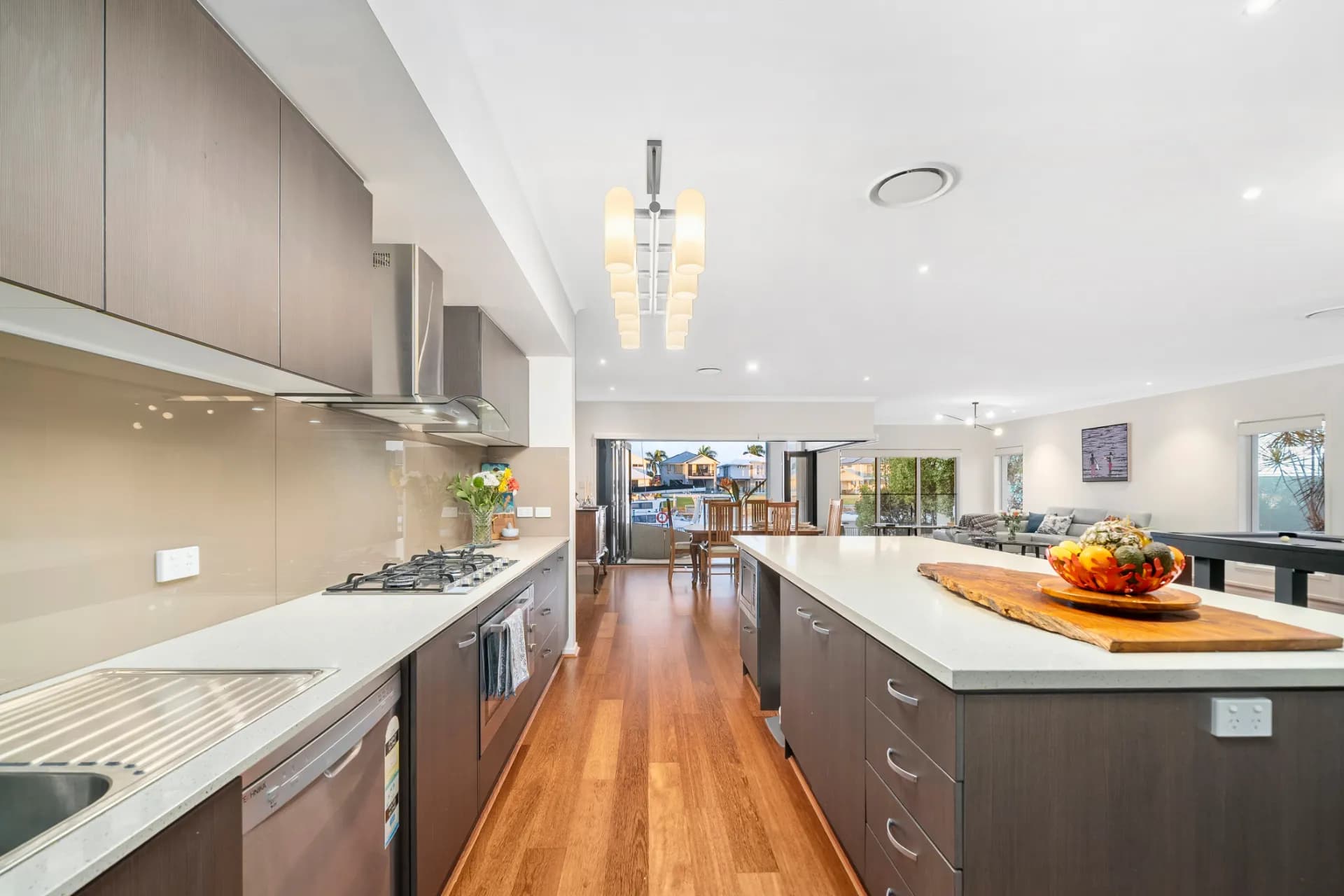9 Sunset Place, Jacobs Well., Jacobs Well - Thumbnail 7