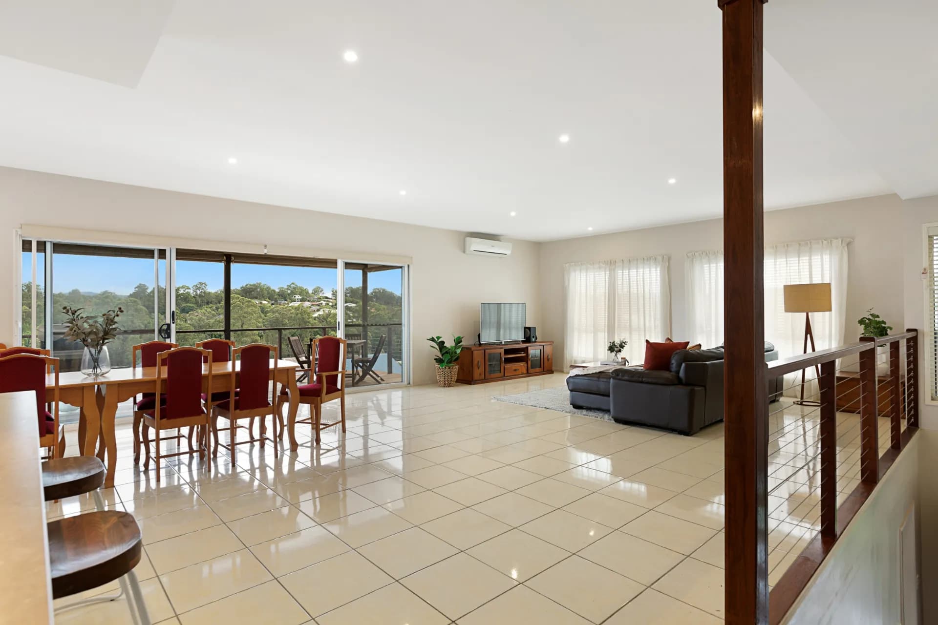 10 Mabella Court, Eatons Hill., Eatons Hill - Thumbnail 4