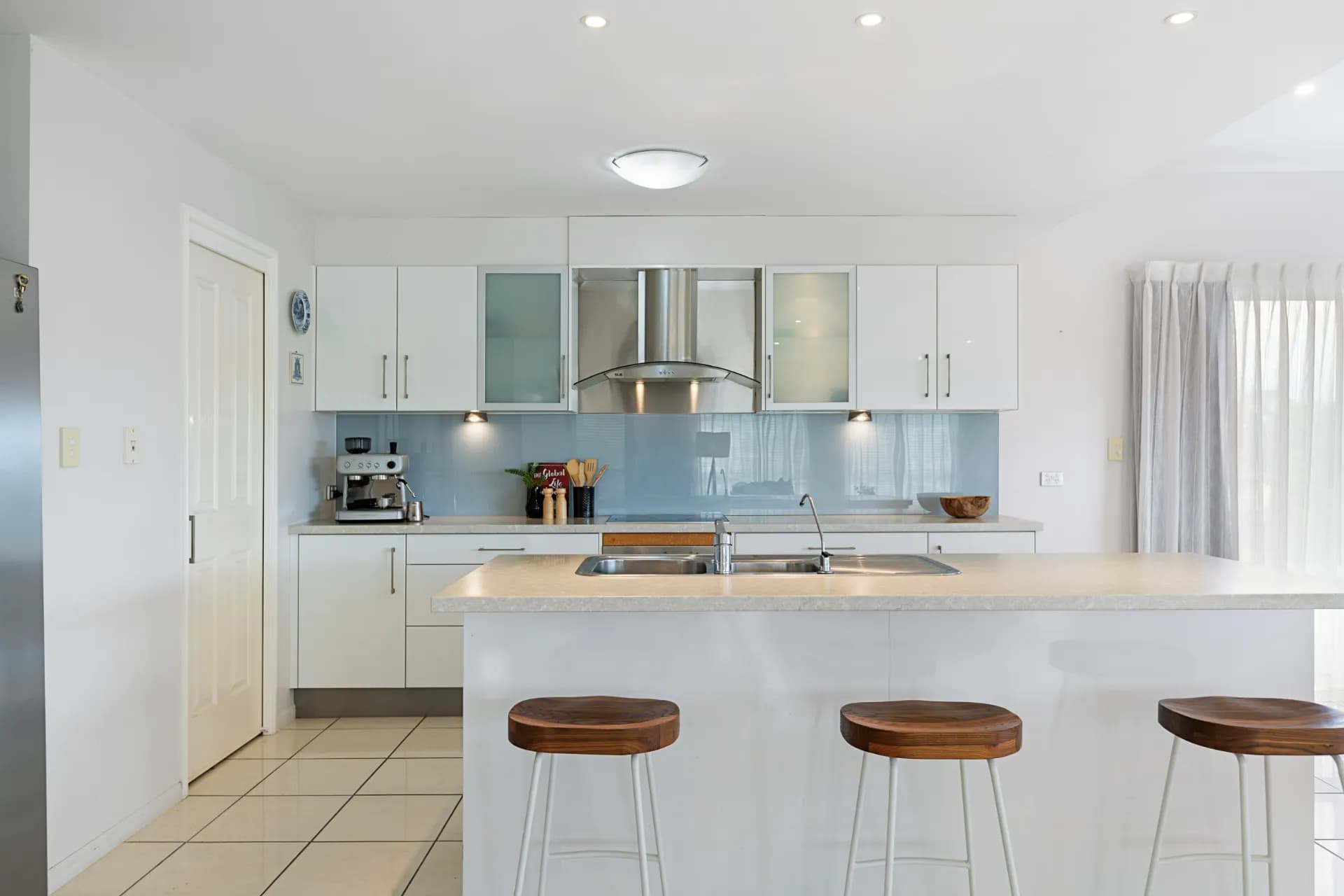 10 Mabella Court, Eatons Hill., Eatons Hill - Thumbnail 7