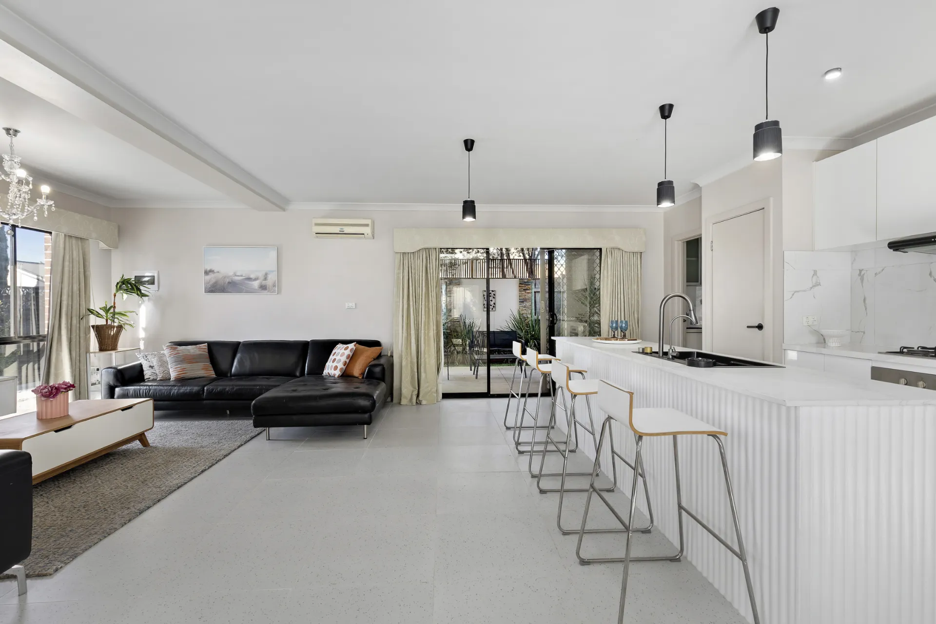 1/17 Odessa Court, Werribee, VIC, Werribee - Thumbnail 2