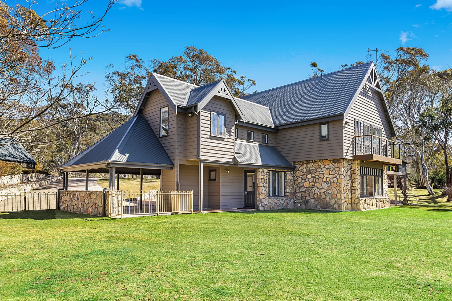 1249 Alpine Way, Crackenback, NSW, Crackenback - Thumbnail 2