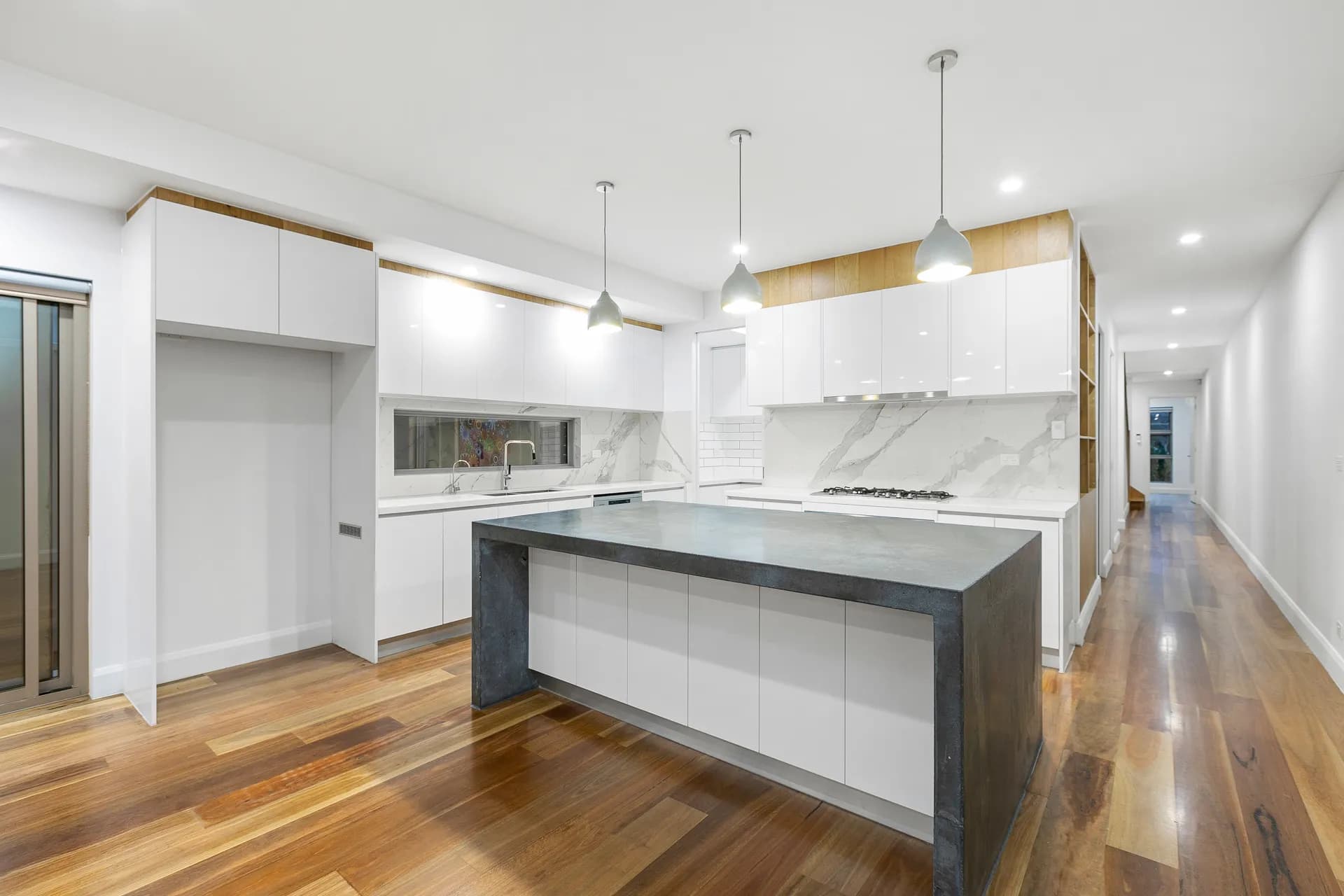 21 Blyth Street, Altona, VIC, Altona - Thumbnail 2