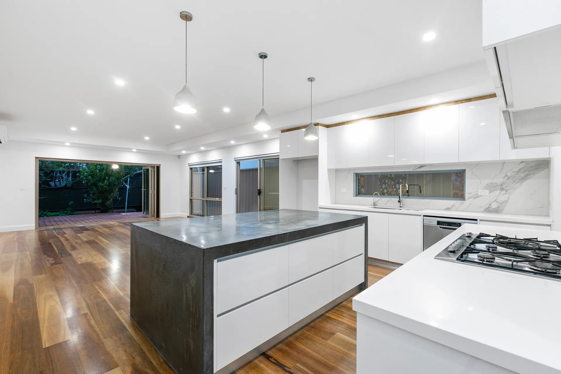 21 Blyth Street, Altona, VIC, Altona - Thumbnail 4