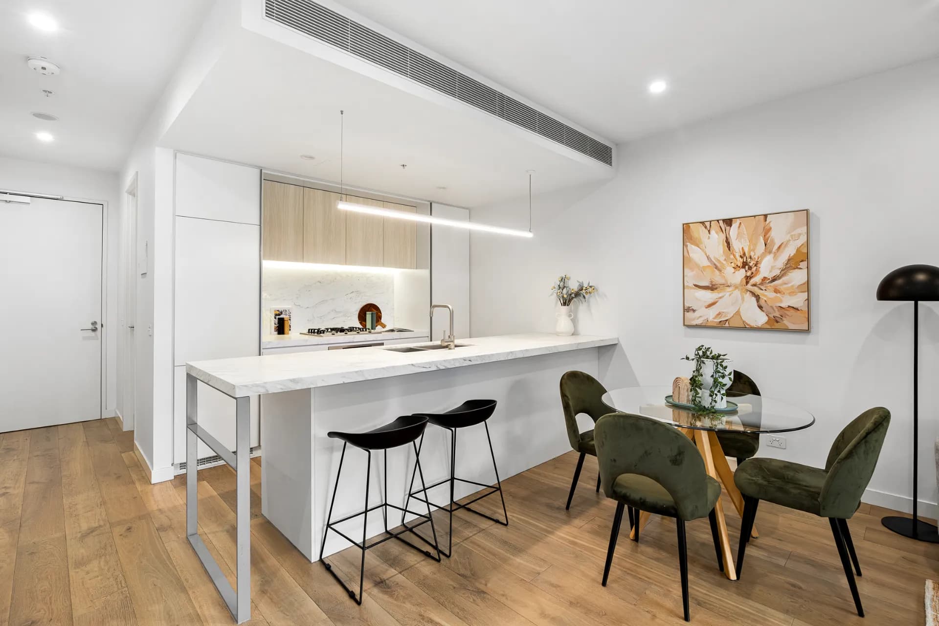 102/2A Kenilworth  Grove, Glen Iris., Glen Iris - Image 1