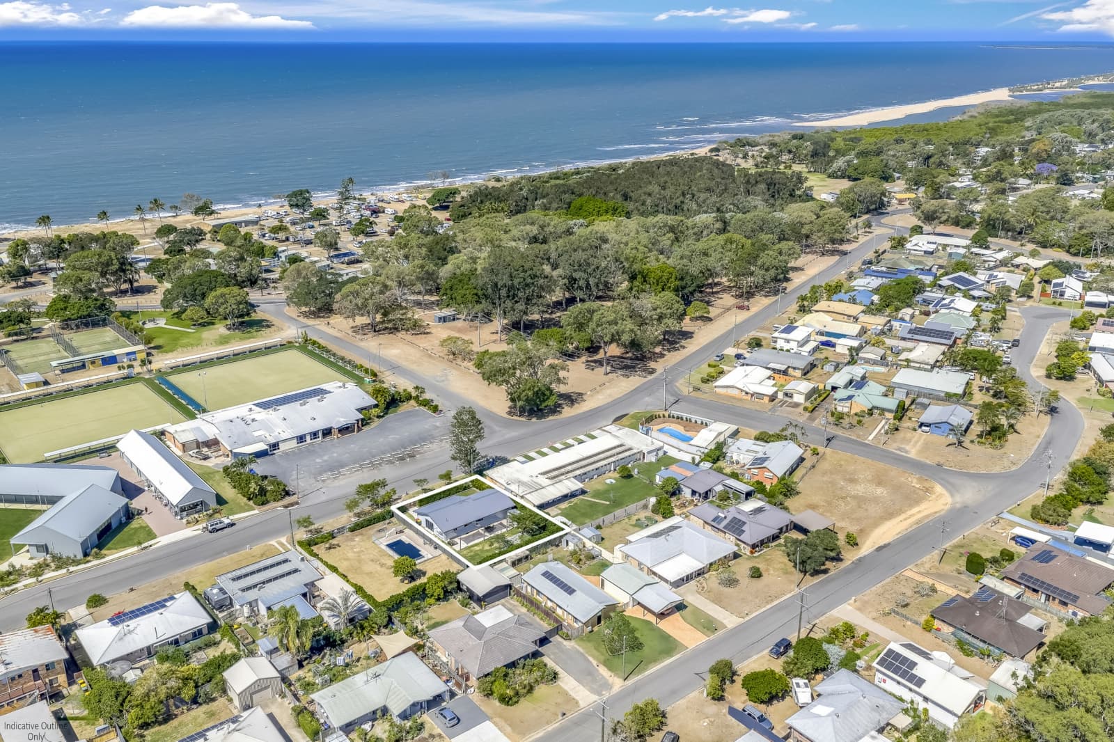 31 Club Avenue,Moore Park Beach, Moore Park Beach - Image 1