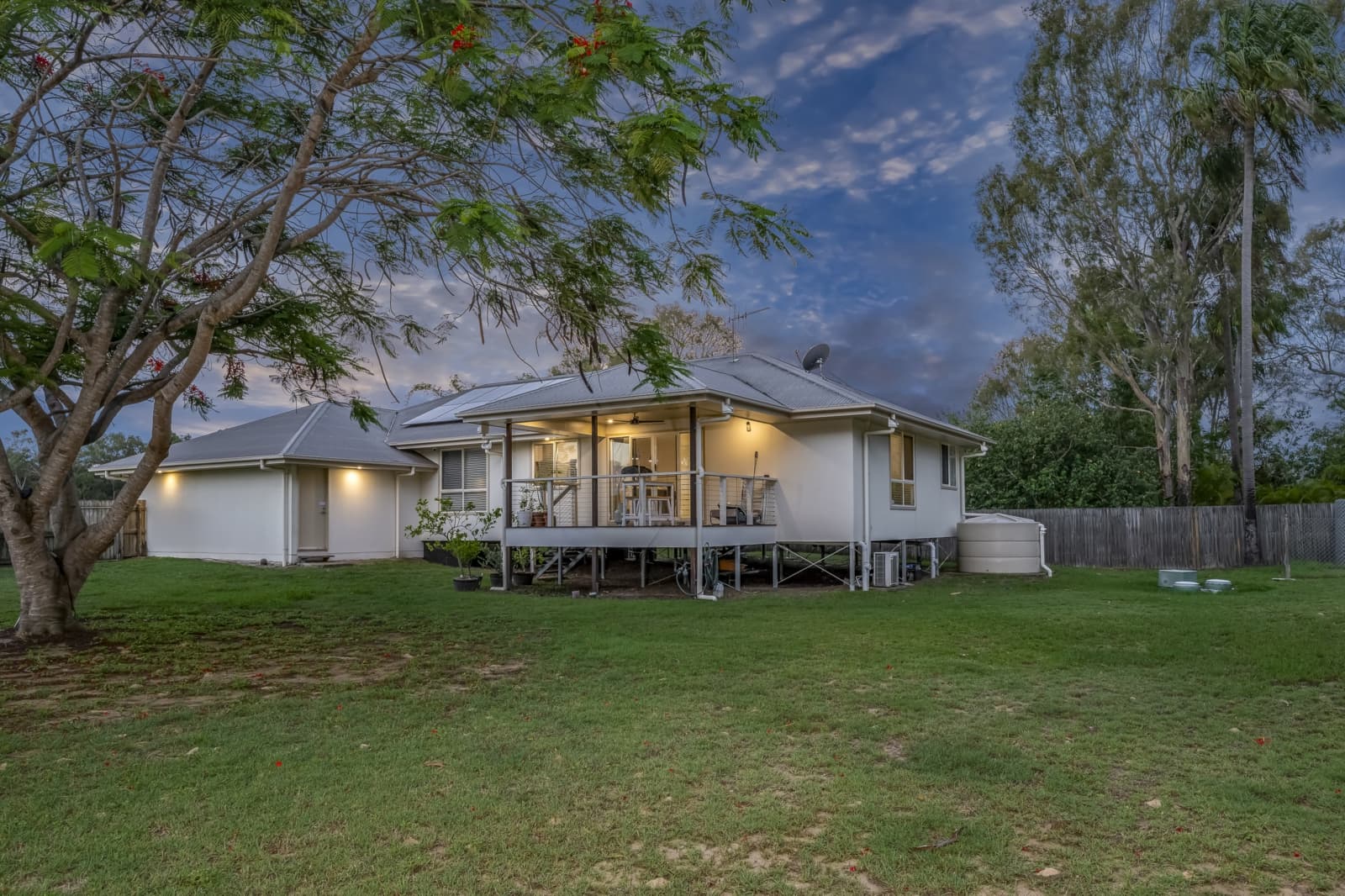 9 Regency Road,Moore Park Beach, Moore Park Beach - Thumbnail 2