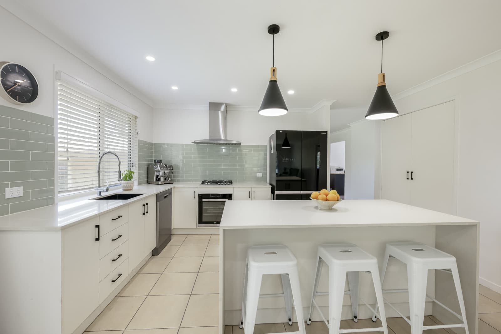 9 Regency Road,Moore Park Beach, Moore Park Beach - Thumbnail 3