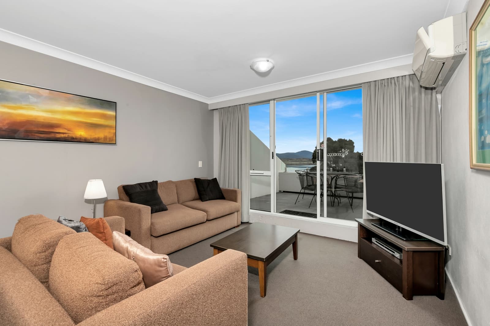 211/10 Kosciuszko Road,Jindabyne, Jindabyne - Image 1