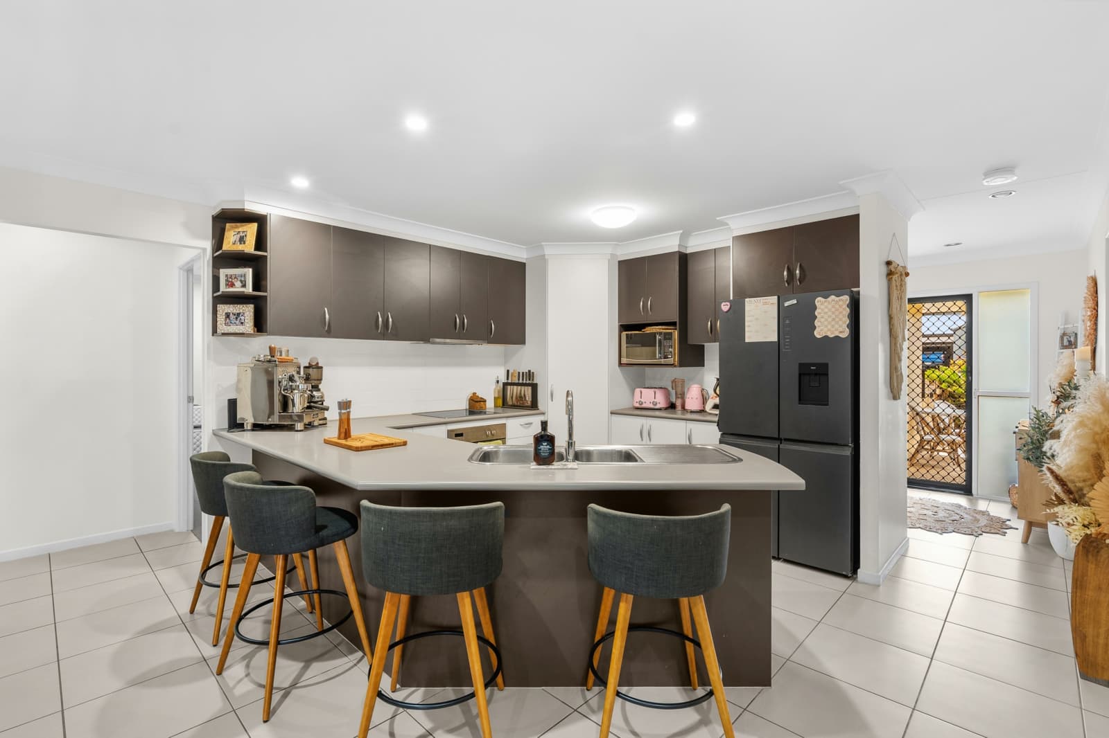 8 Hansen Court,Marian, Marian - Thumbnail 2