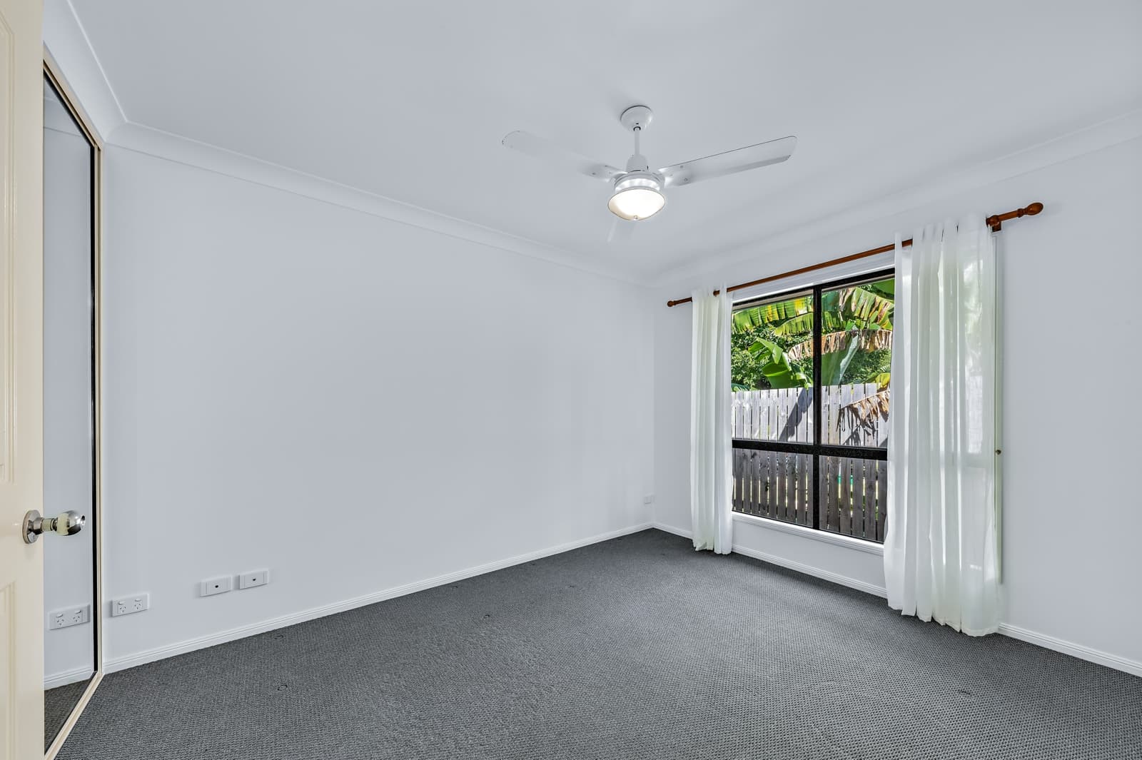 9 Sentry Court,Jubilee Pocket, Jubilee Pocket - Thumbnail 8