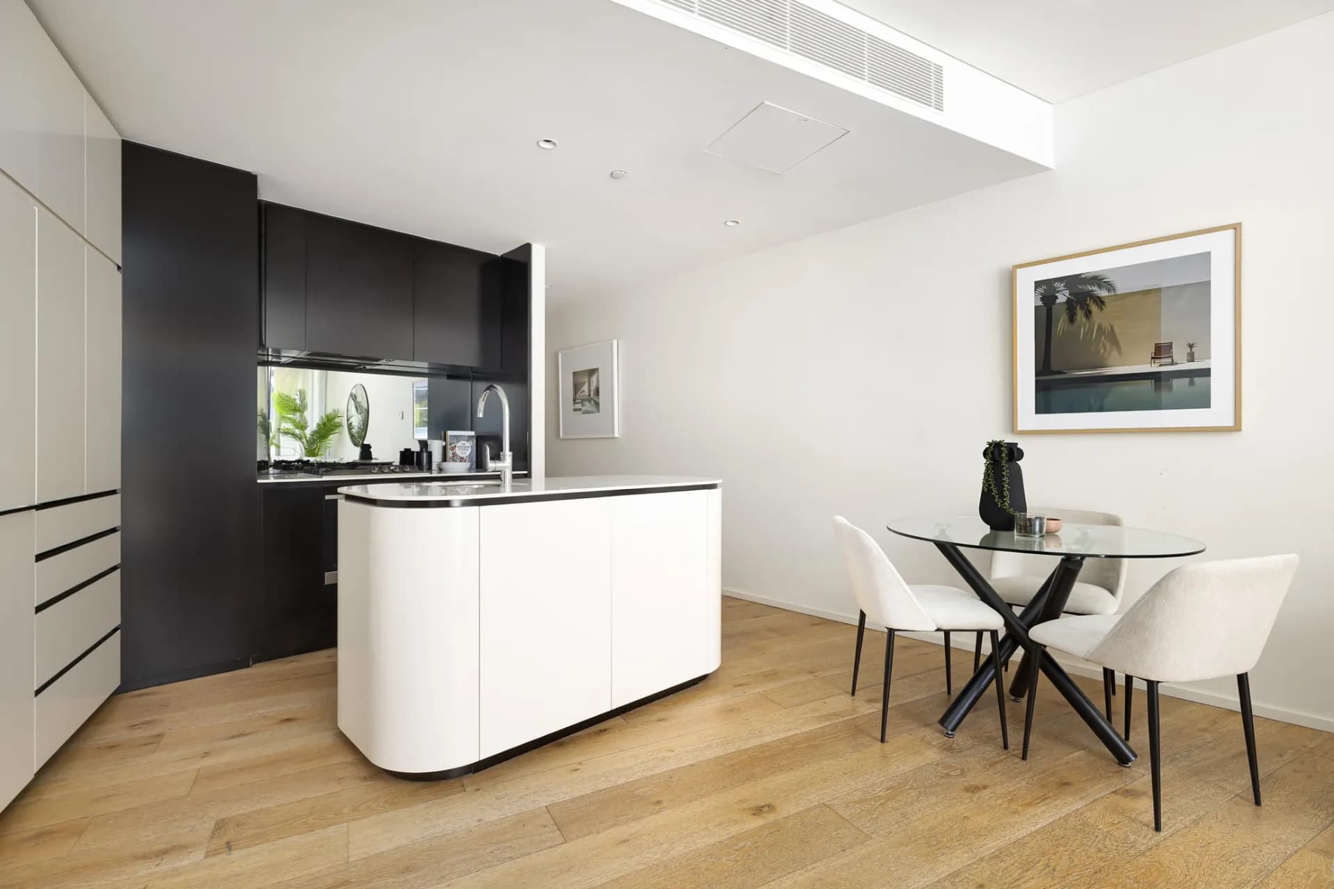 403/241 Oxford Street, Bondi Junction., Bondi Junction - Thumbnail 3