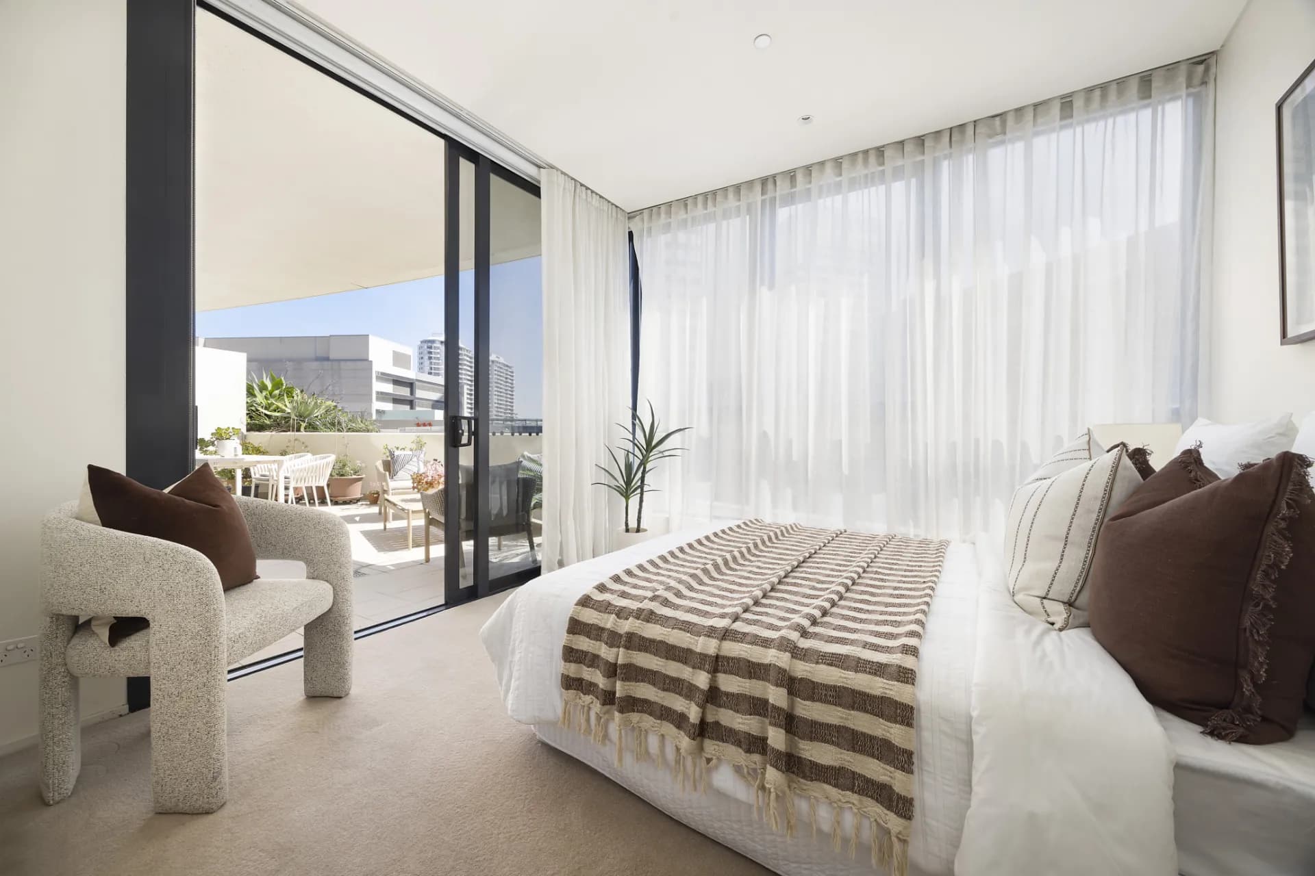 403/241 Oxford Street, Bondi Junction., Bondi Junction - Thumbnail 4