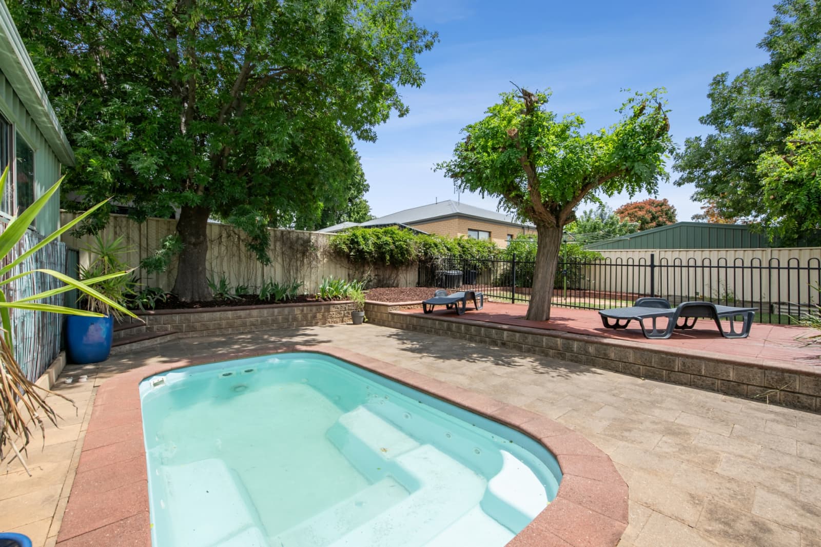 4 Eastern Road,Strathdale, Strathdale - Thumbnail 3