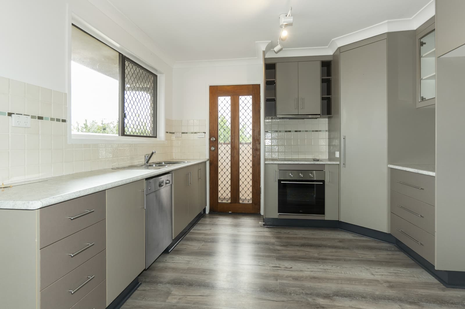 34 Pickett Street,Svensson Heights, Svensson Heights - Thumbnail 4