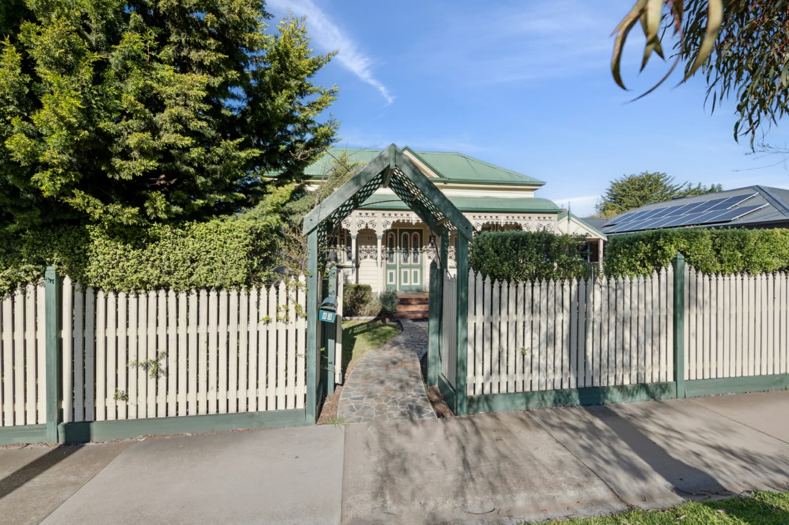83 Carpenter Street,Quarry Hill, Quarry Hill - Image 1