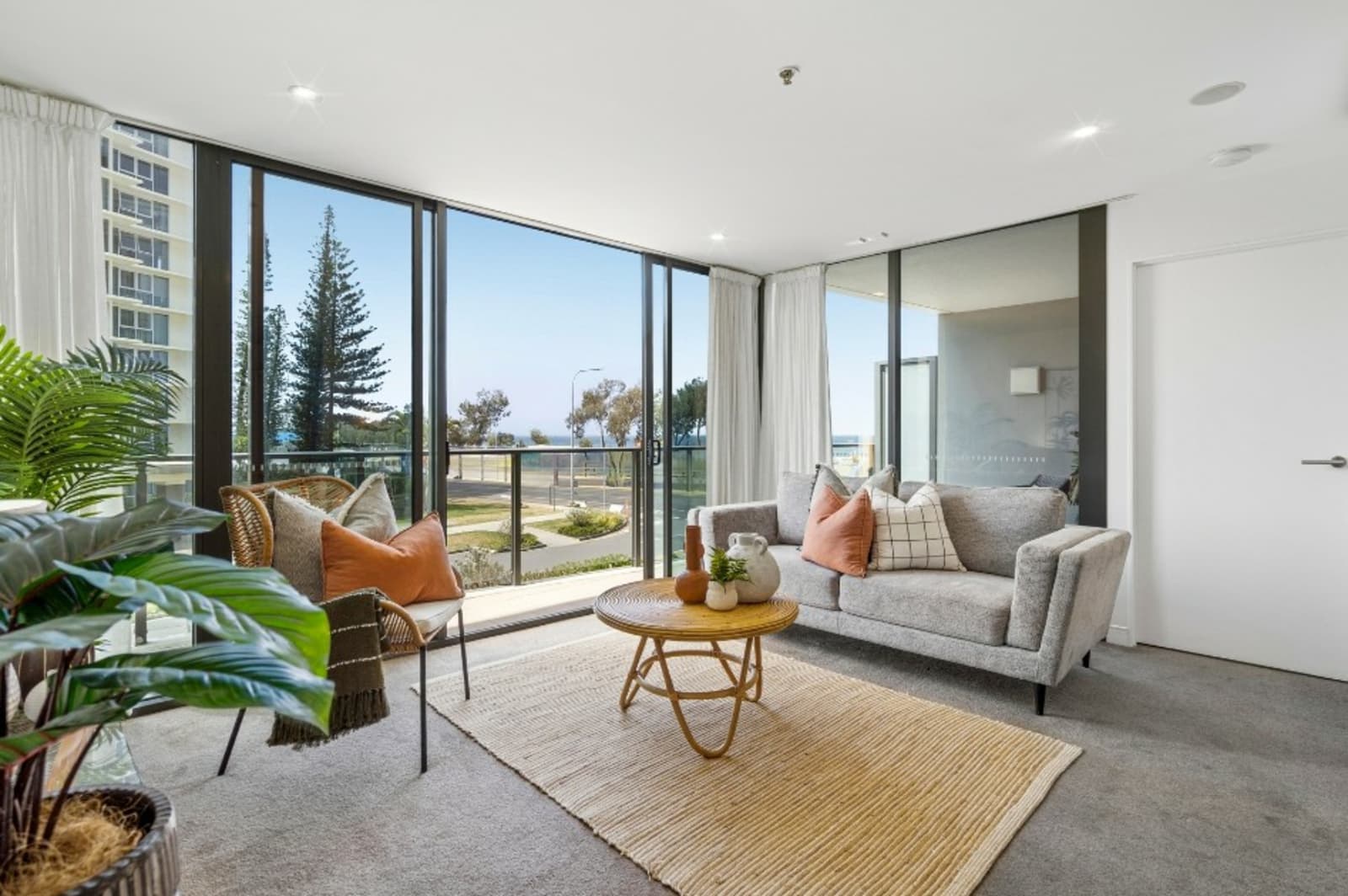 204/3440 Surfers Paradise Boulevard,Surfers Paradise, Surfers Paradise - Image 1