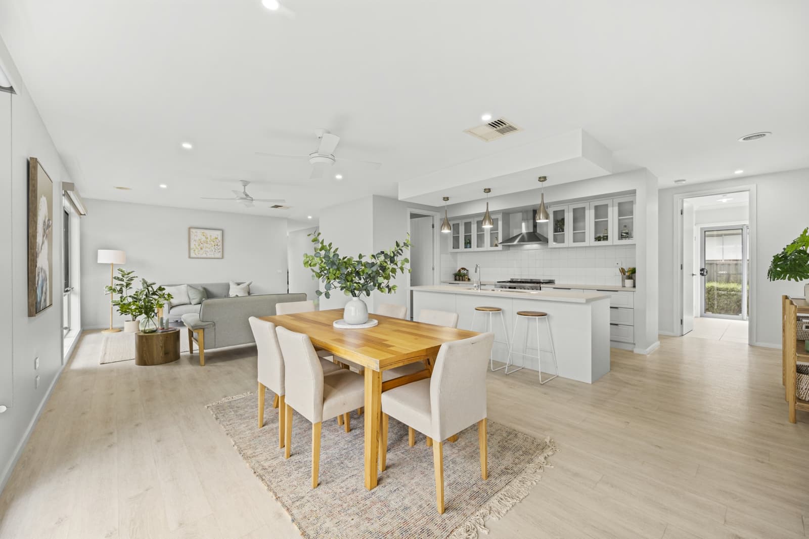 11 Beaston Way,Lucas, Lucas - Thumbnail 2