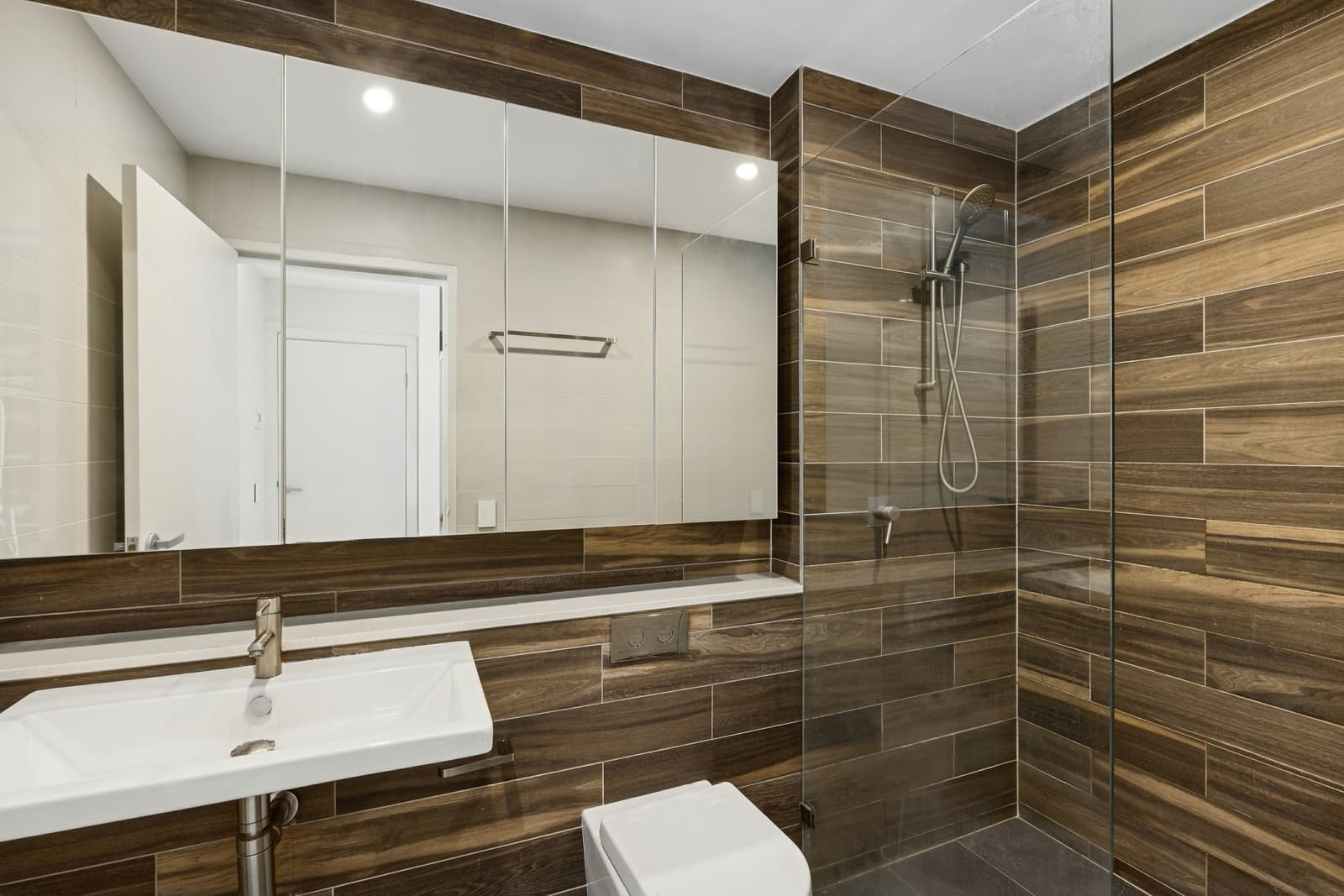 206/7 Lynn Avenue,Point Frederick, Point Frederick - Thumbnail 8