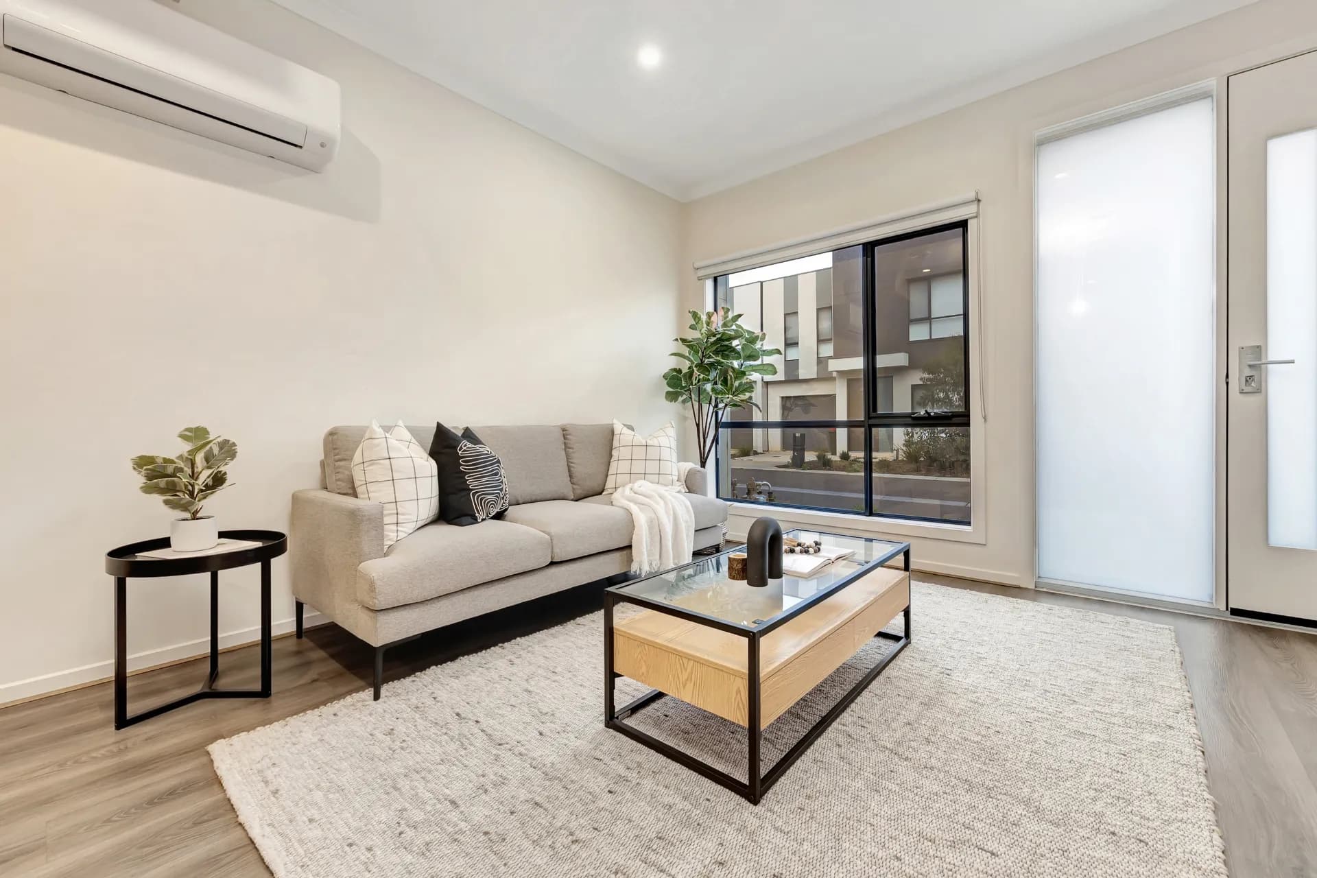 21 Steadfield Circuit, Melton South., Melton South - Thumbnail 2