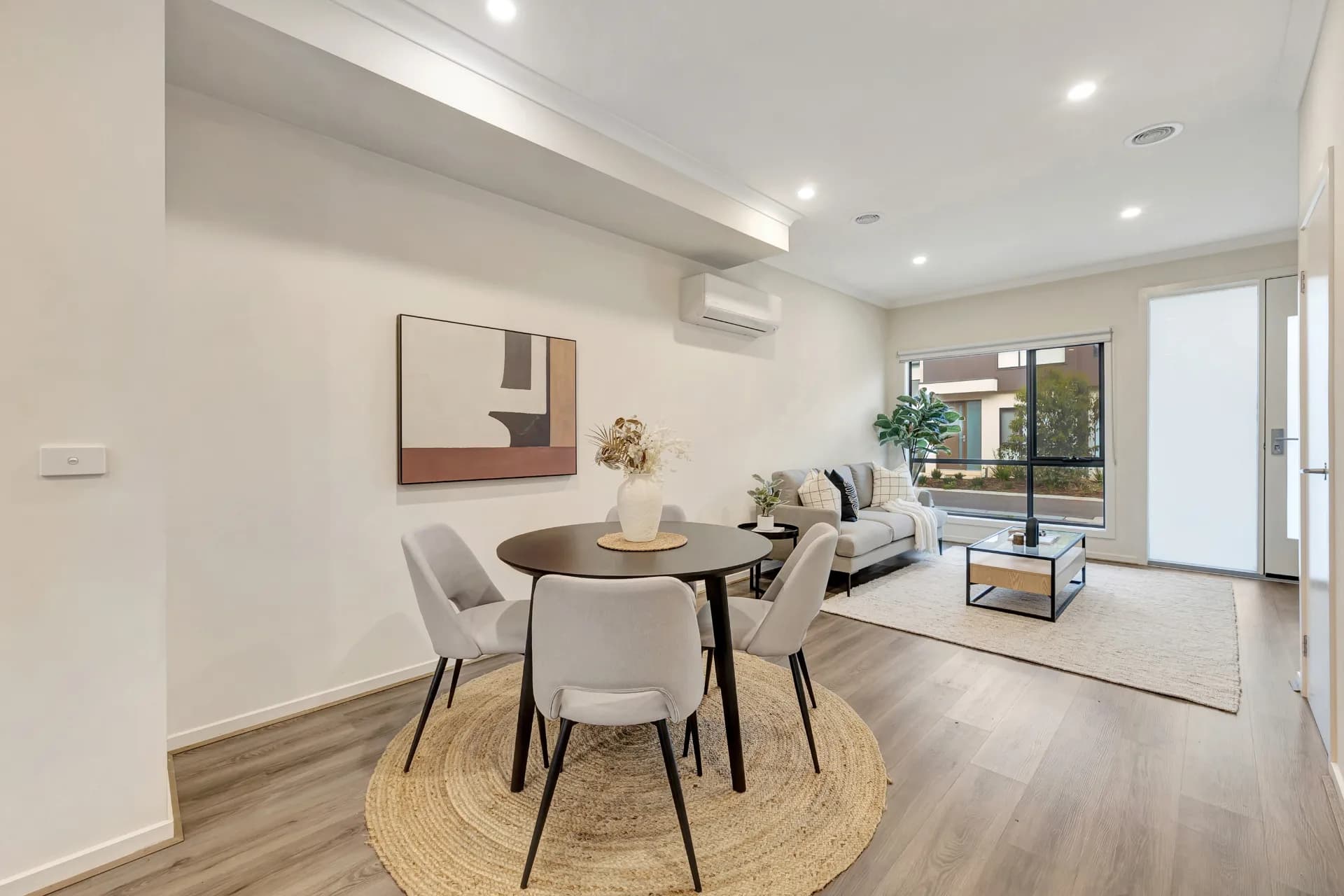 21 Steadfield Circuit, Melton South., Melton South - Thumbnail 4