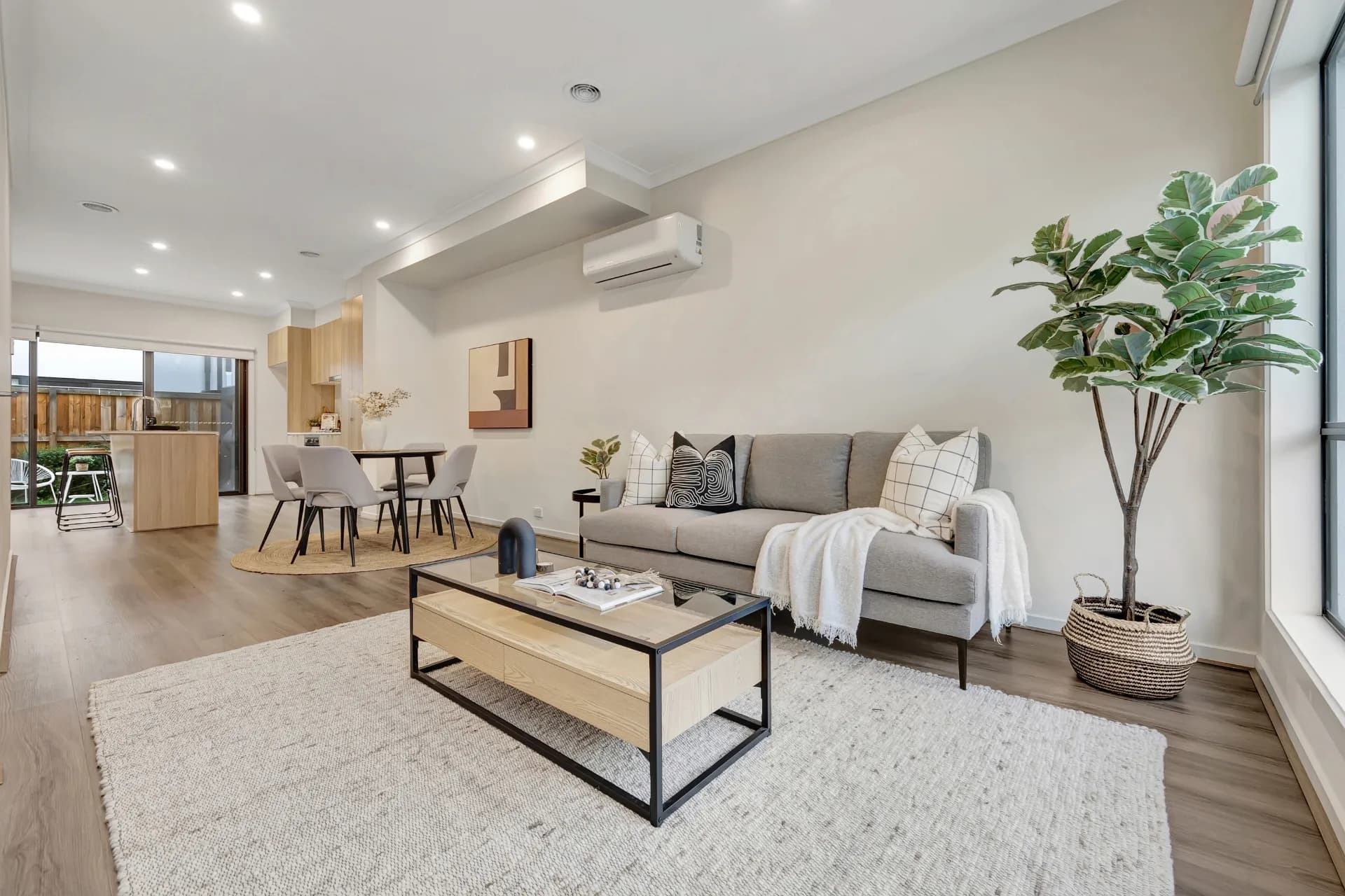 21 Steadfield Circuit, Melton South., Melton South - Thumbnail 5