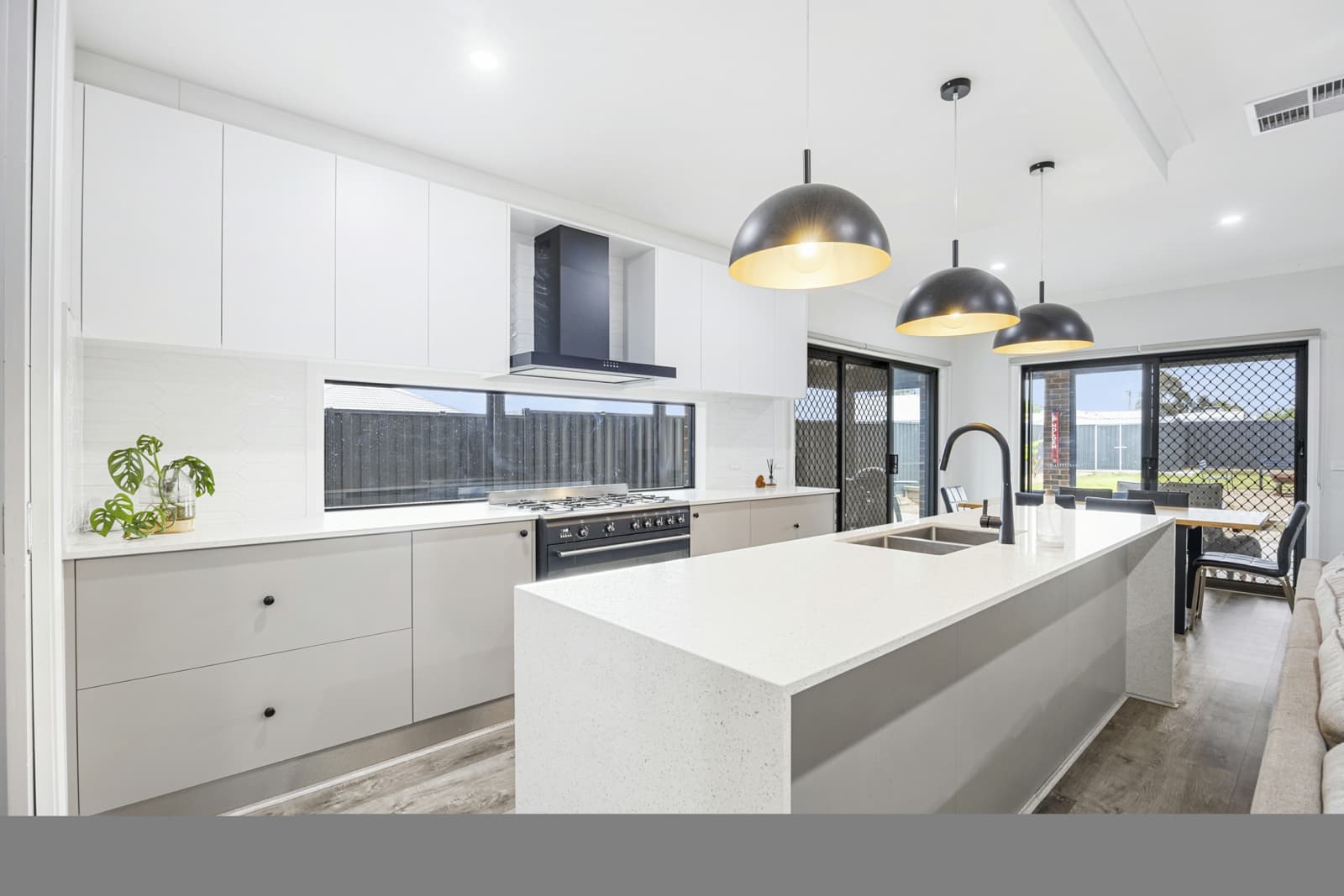 110 Edols Street,Ballan, Ballan - Thumbnail 2
