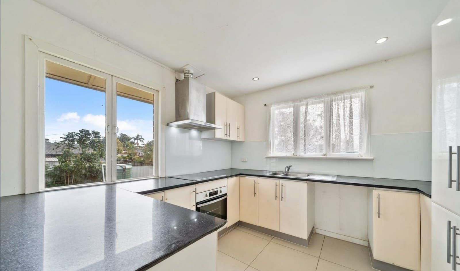 30 Paradise Road,Slacks Creek, Slacks Creek - Thumbnail 5