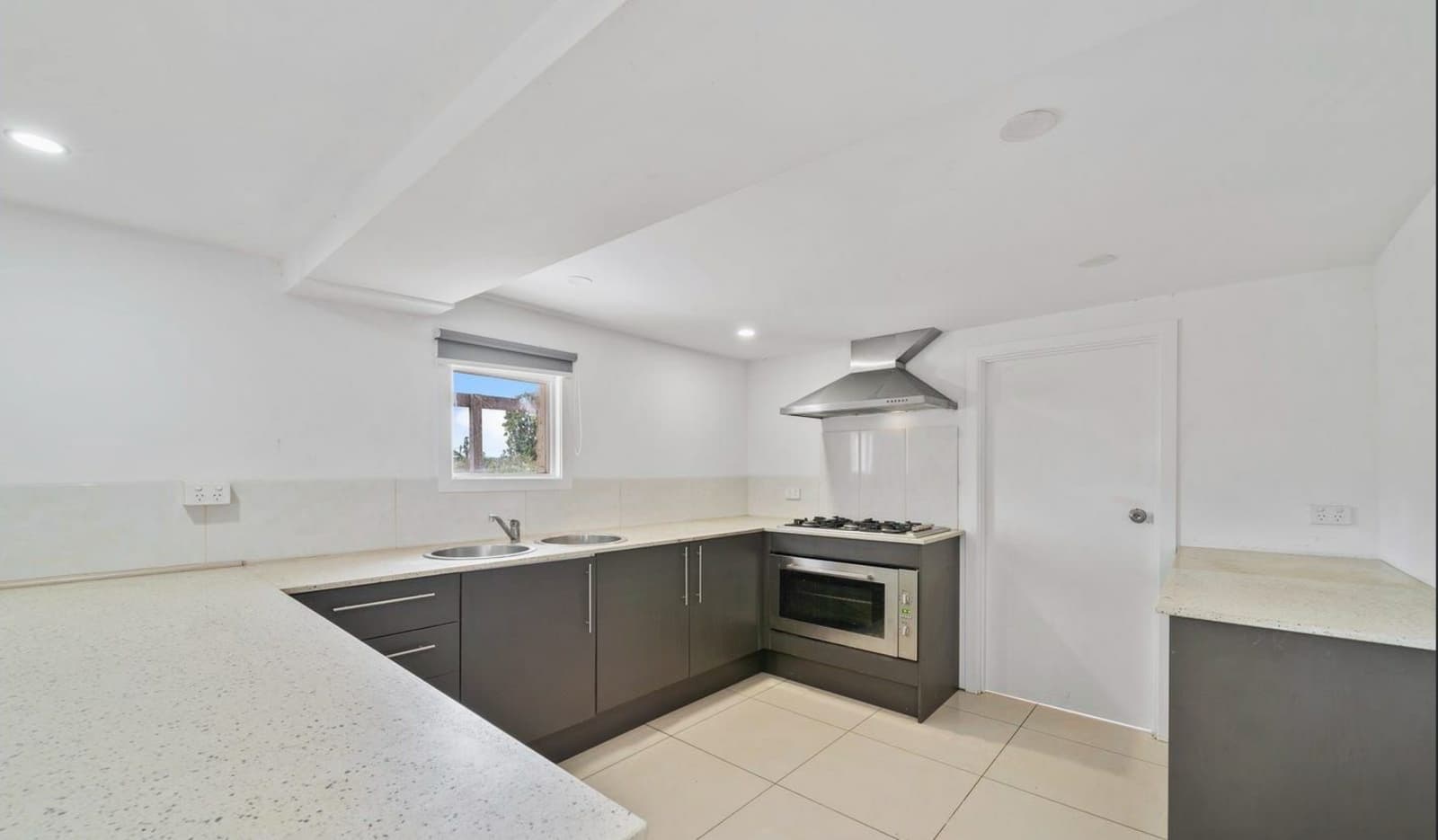 30 Paradise Road,Slacks Creek, Slacks Creek - Thumbnail 6