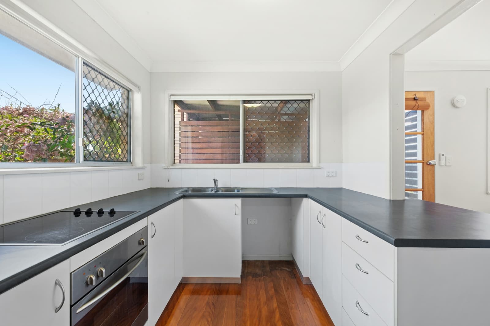 2/138 Westminster Avenue,Golden Beach, Golden Beach - Thumbnail 4
