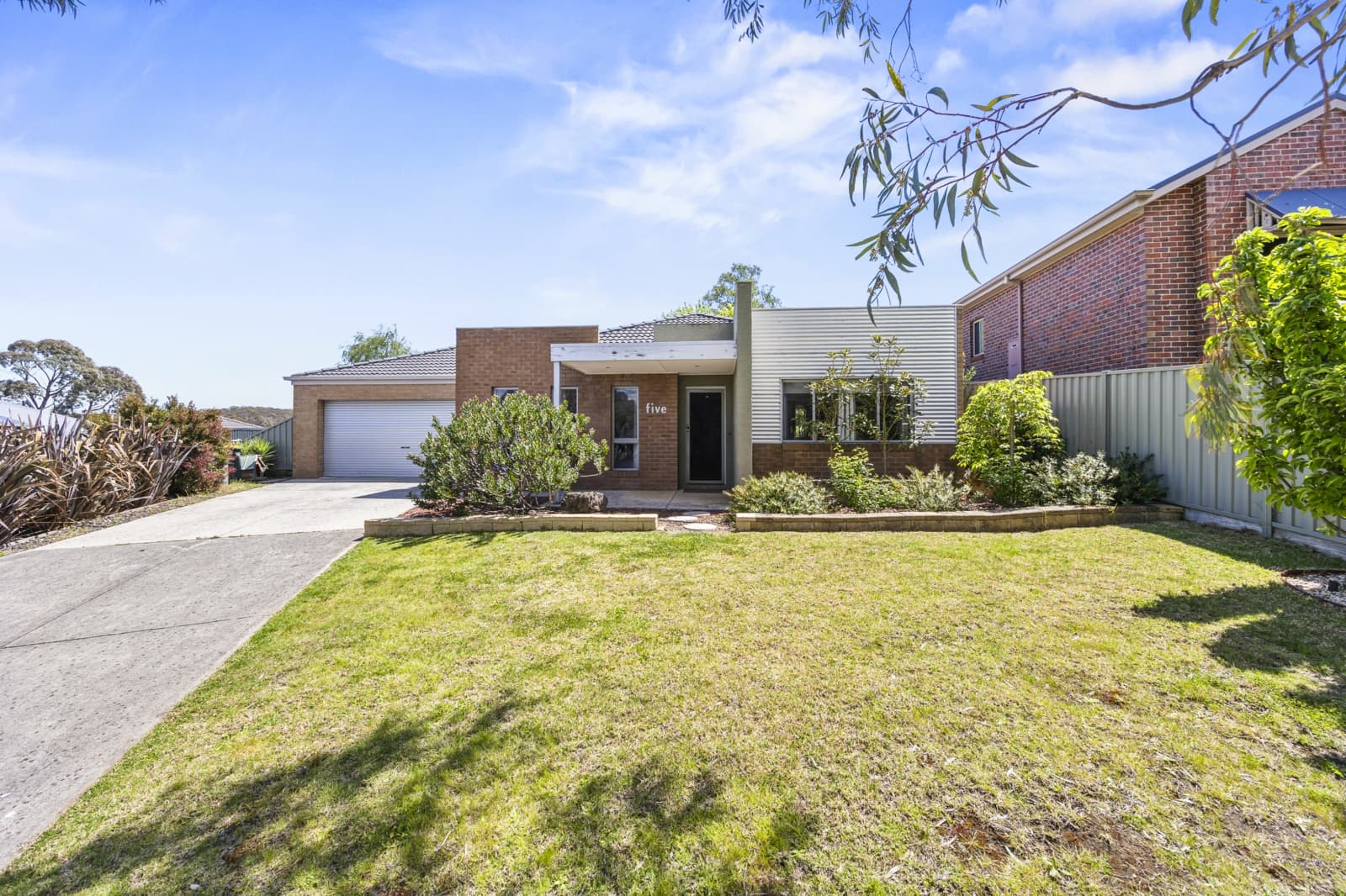 5 Catherine Court,Brown Hill, Brown Hill - Image 1