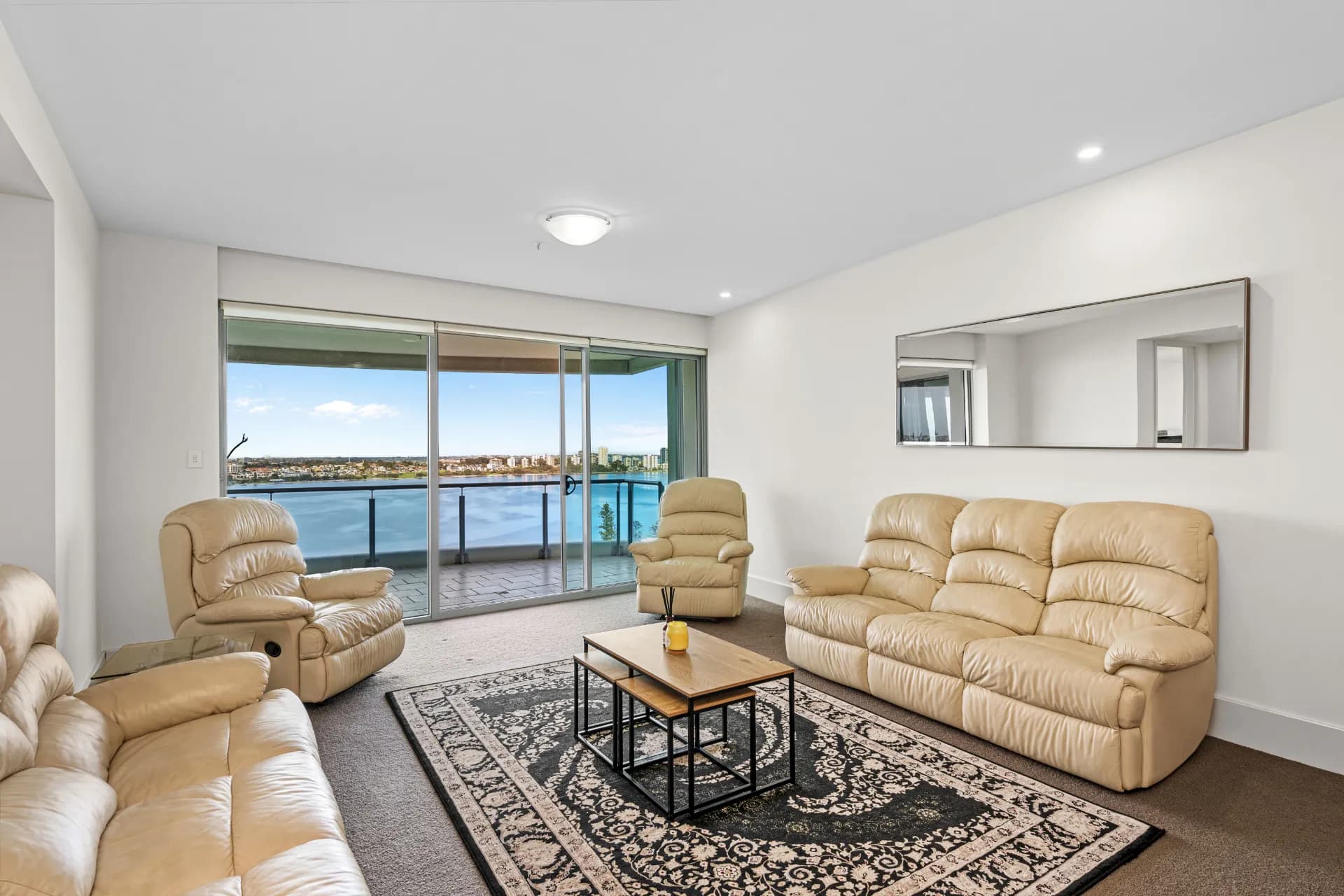55/42-52 Terrace Road, East Perth., East Perth - Thumbnail 2