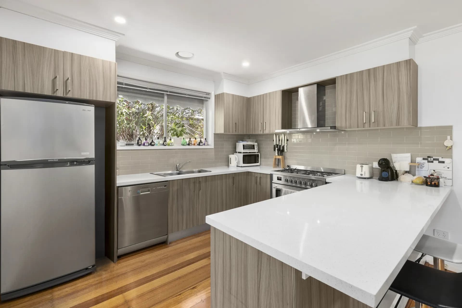 257 Princes  Highway, Werribee, VIC, Werribee - Thumbnail 5