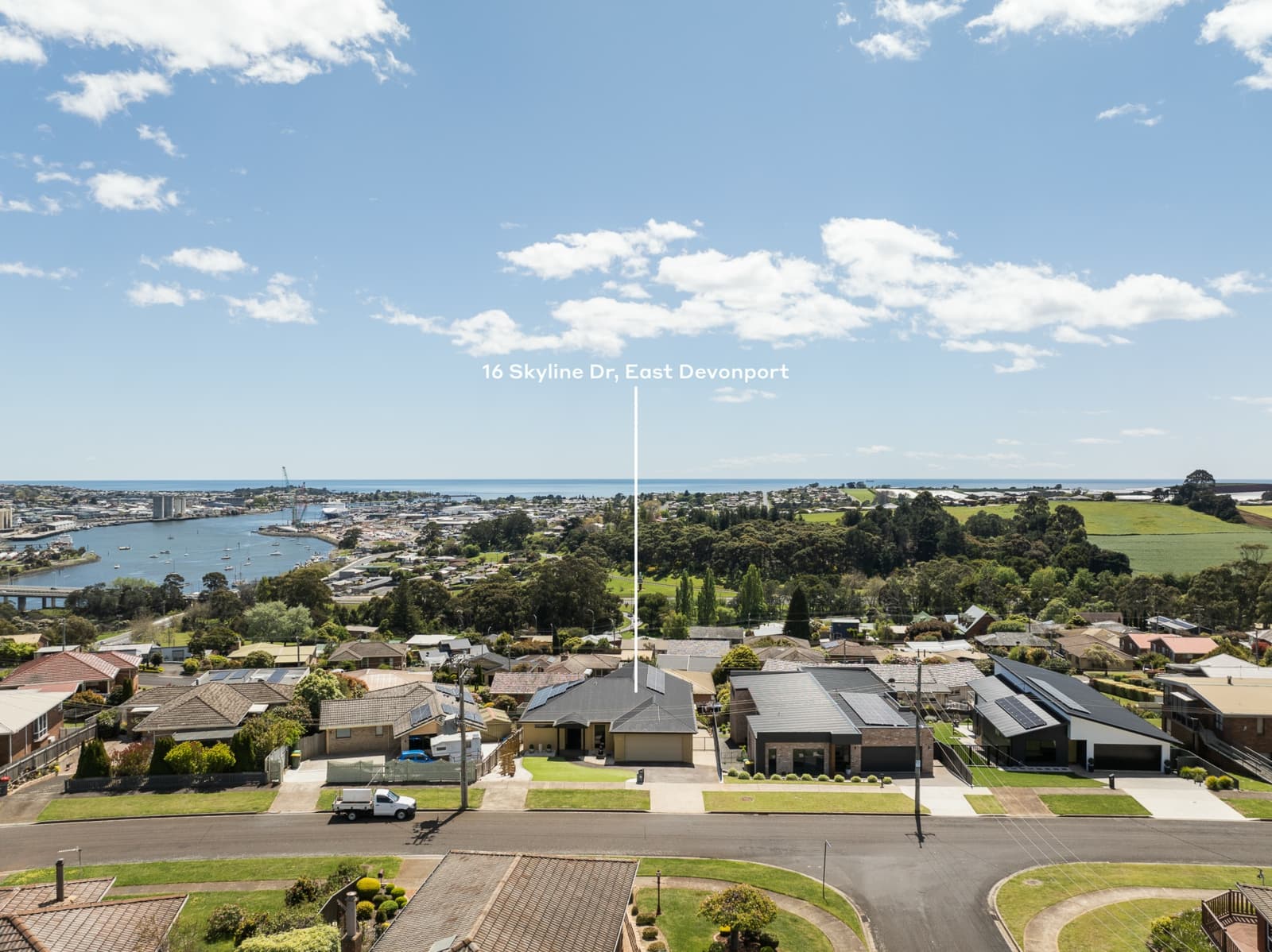 16 Skyline Drive,East Devonport, East Devonport - Thumbnail 2